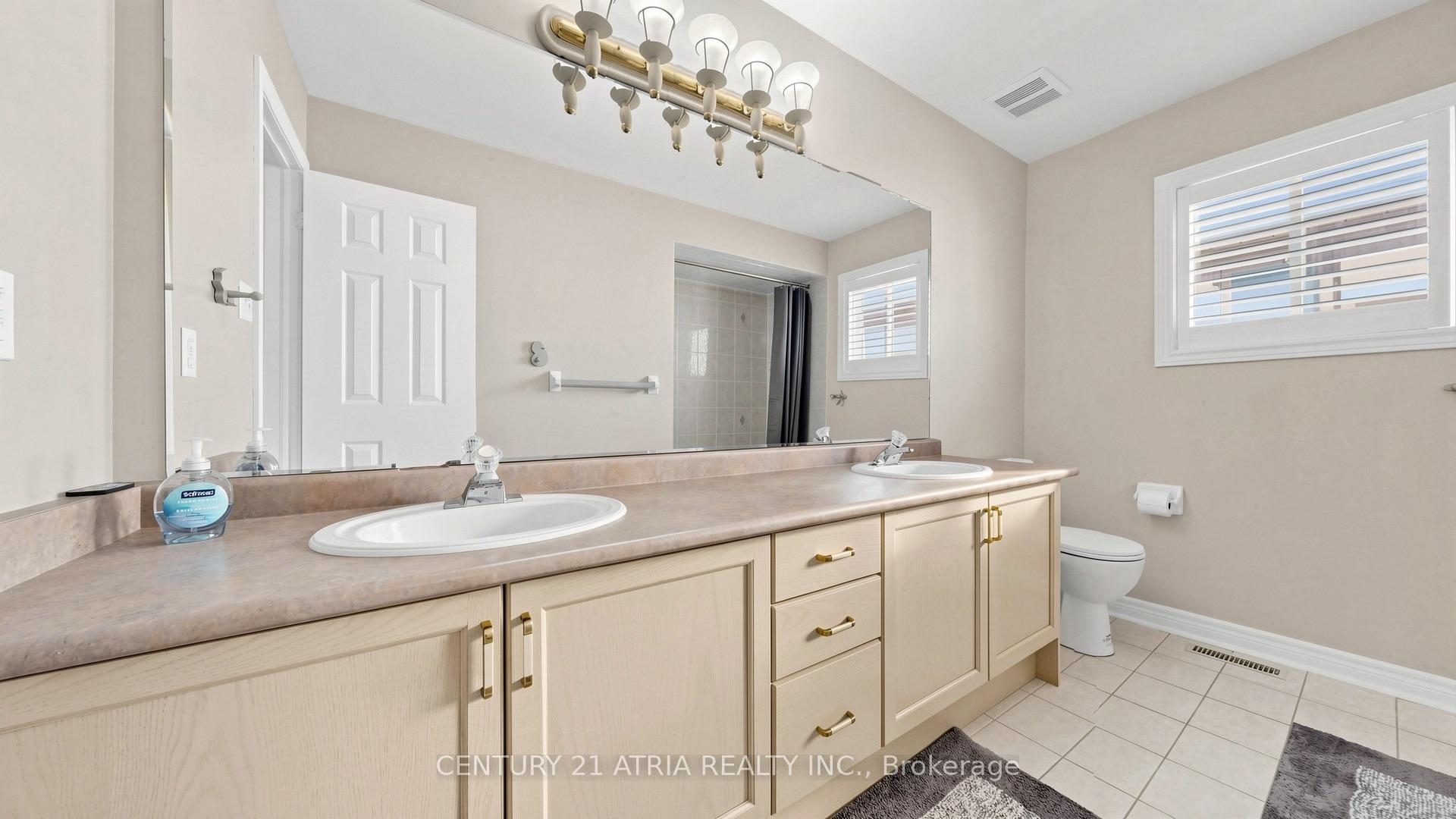 Photo 29 of 64 Alpine Crescent, Richmond Hill, Rouge Woods — HOMEH
