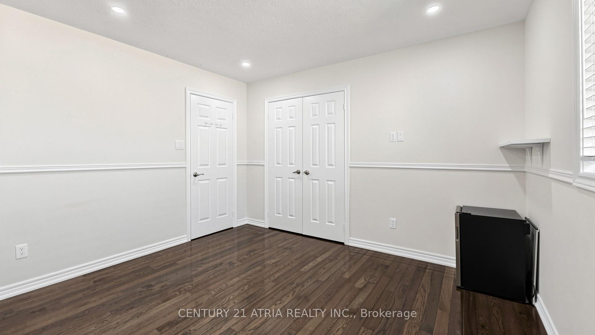 Photo 34 of 64 Alpine Crescent, Richmond Hill, Rouge Woods — HOMEH