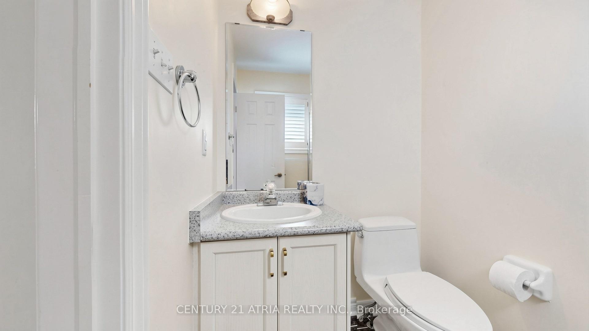 Photo 35 of 64 Alpine Crescent, Richmond Hill, Rouge Woods — HOMEH