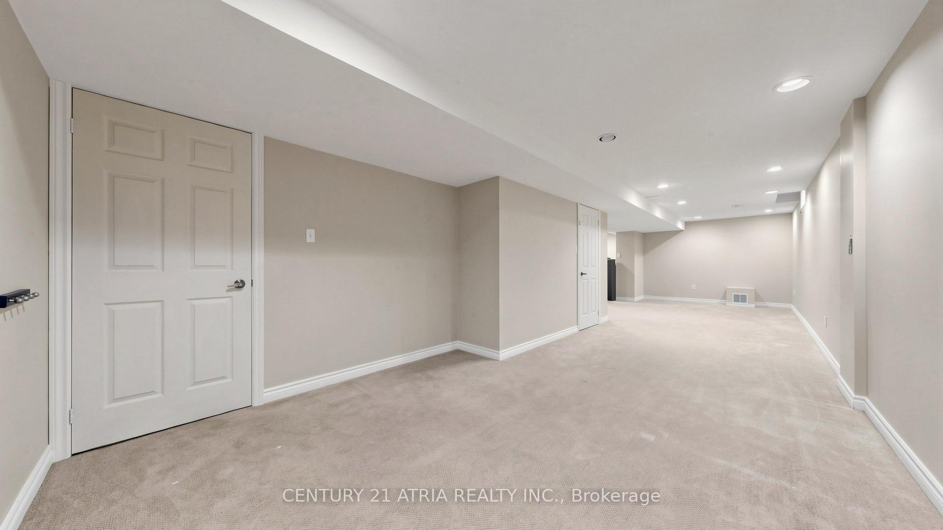 Photo 38 of 64 Alpine Crescent, Richmond Hill, Rouge Woods — HOMEH