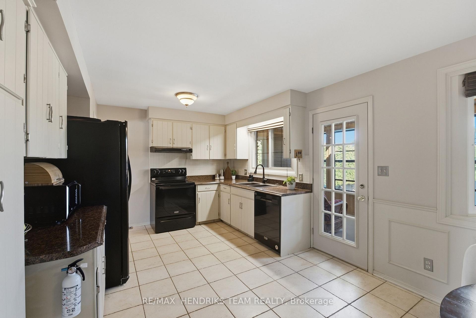 Photo 12 of 3799 19th Street, Lincoln, Lincoln-Jordan/Vineland — HOMEH