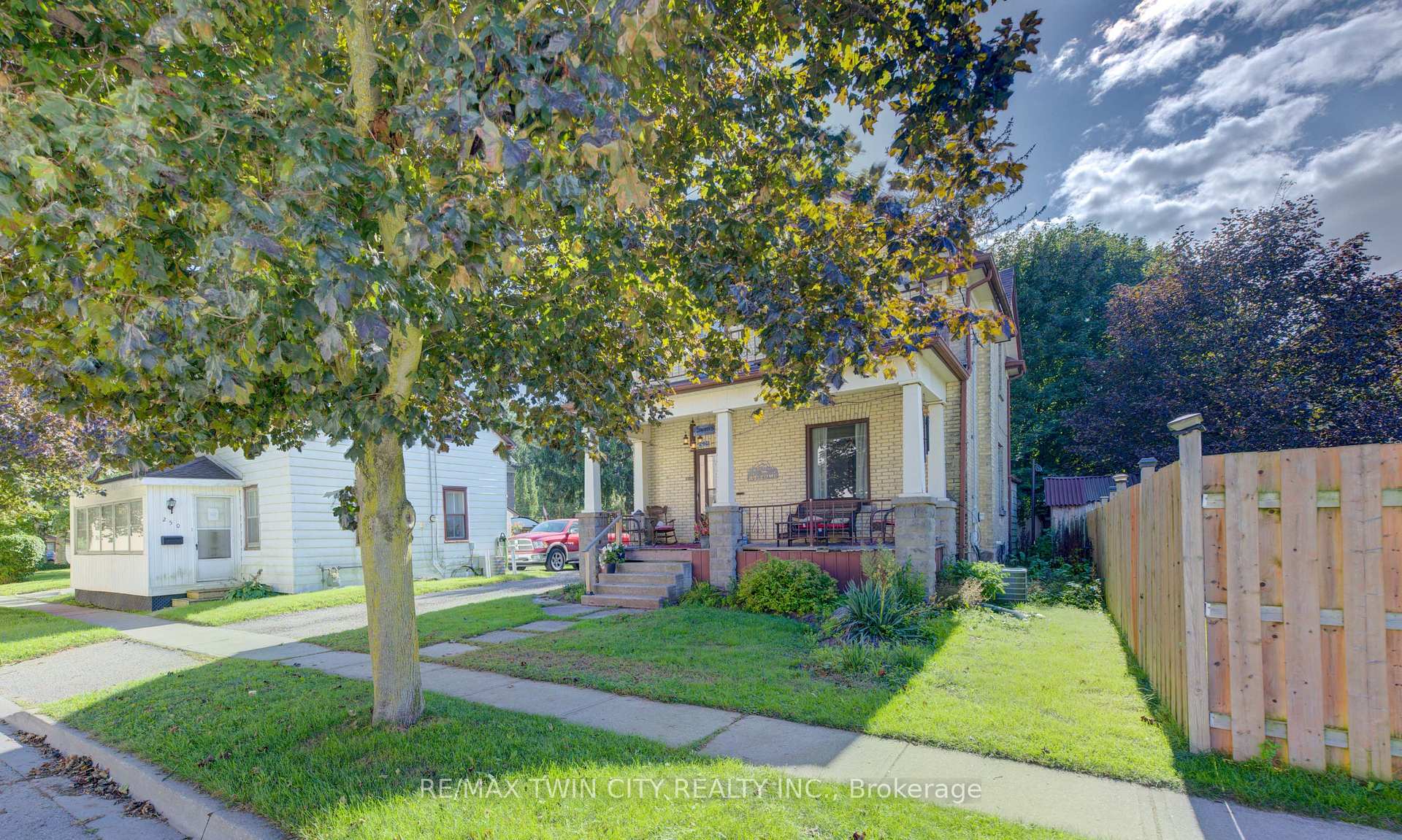 Photo 4 of 246 Jacob Street, Wilmot, New Hamburg — HOMEH
