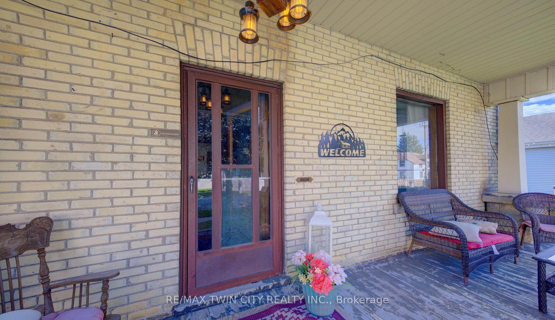 Photo 6 of 246 Jacob Street, Wilmot, New Hamburg — HOMEH