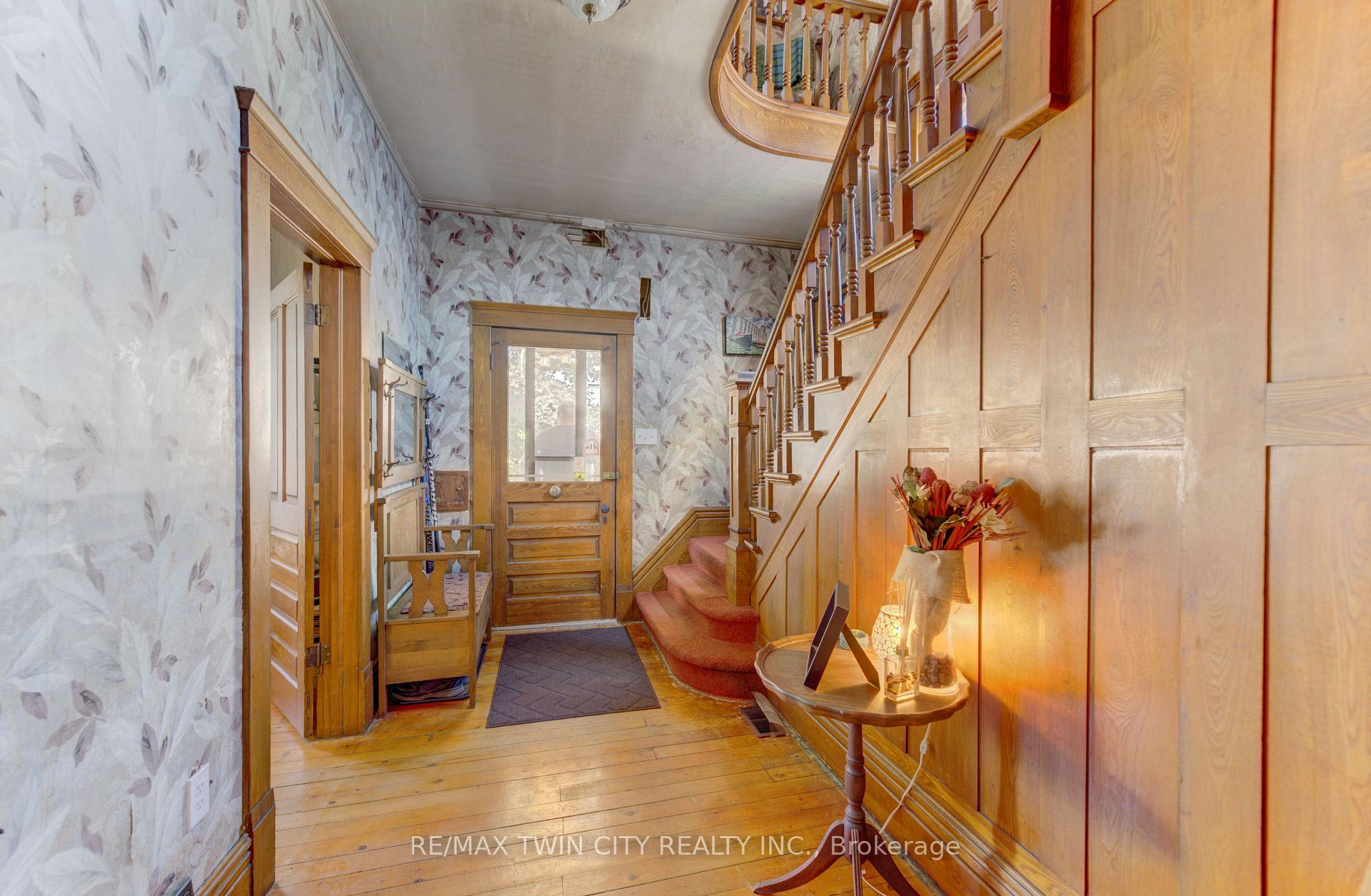 Photo 8 of 246 Jacob Street, Wilmot, New Hamburg — HOMEH