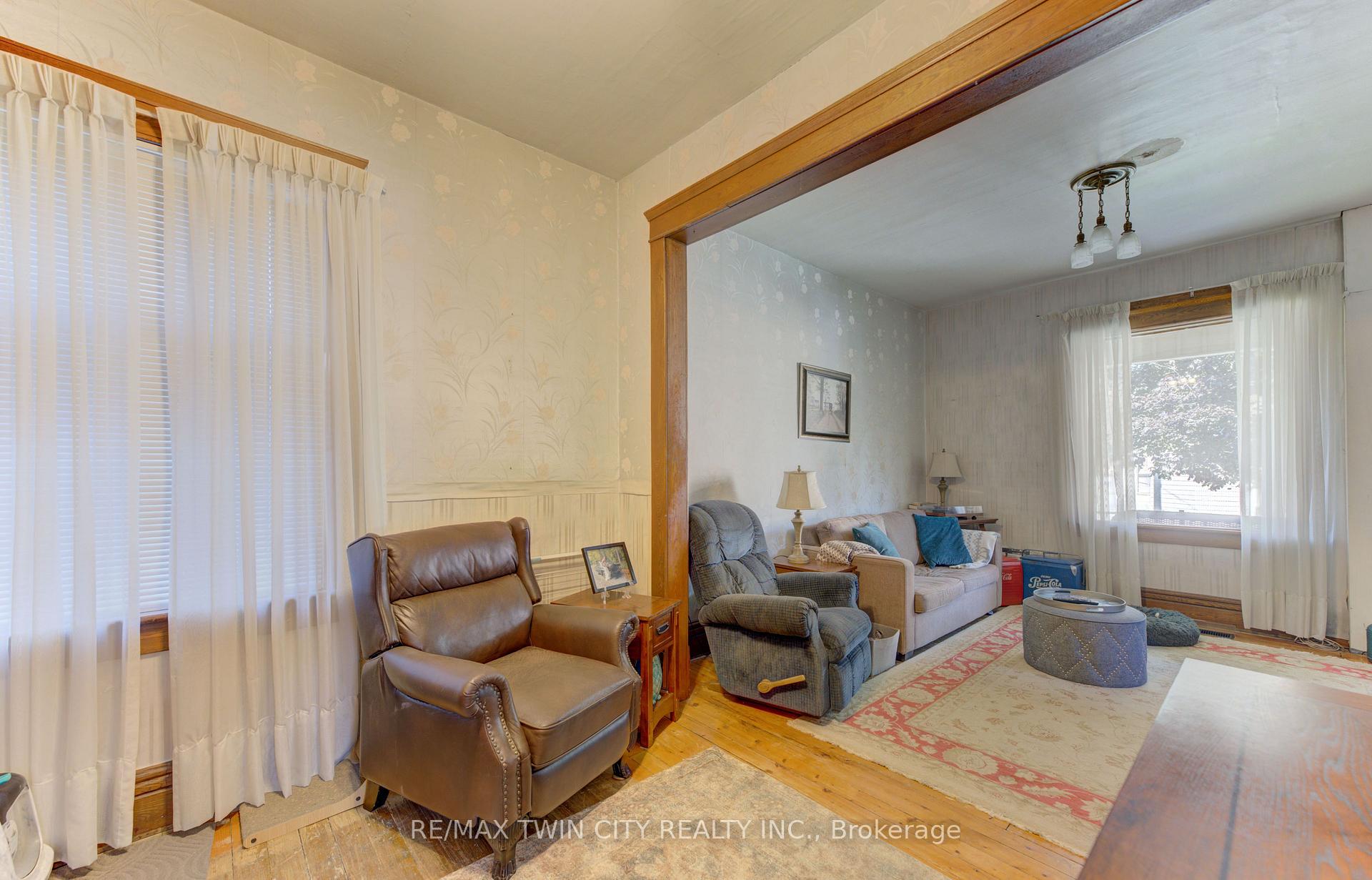 Photo 12 of 246 Jacob Street, Wilmot, New Hamburg — HOMEH