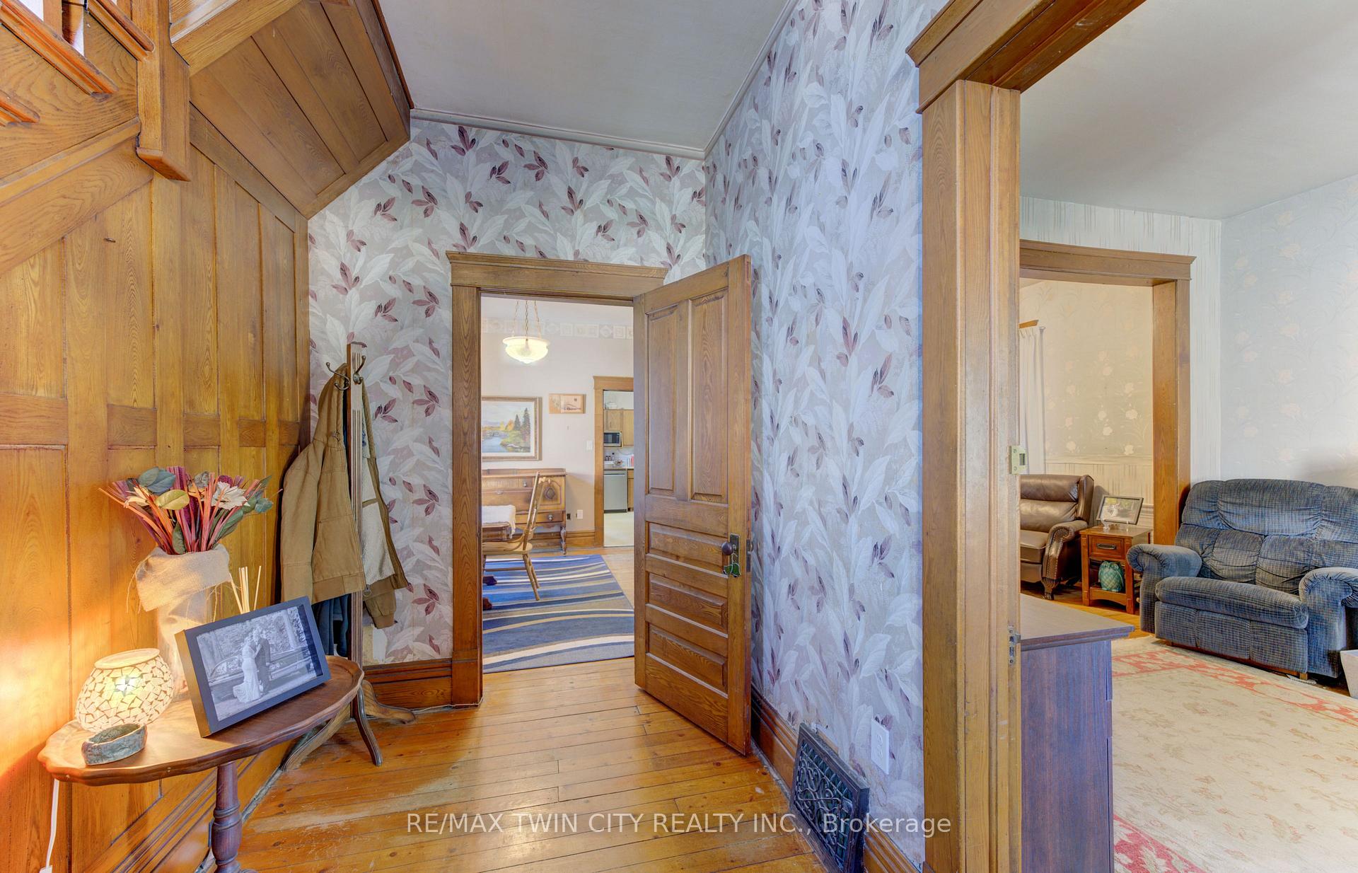 Photo 20 of 246 Jacob Street, Wilmot, New Hamburg — HOMEH