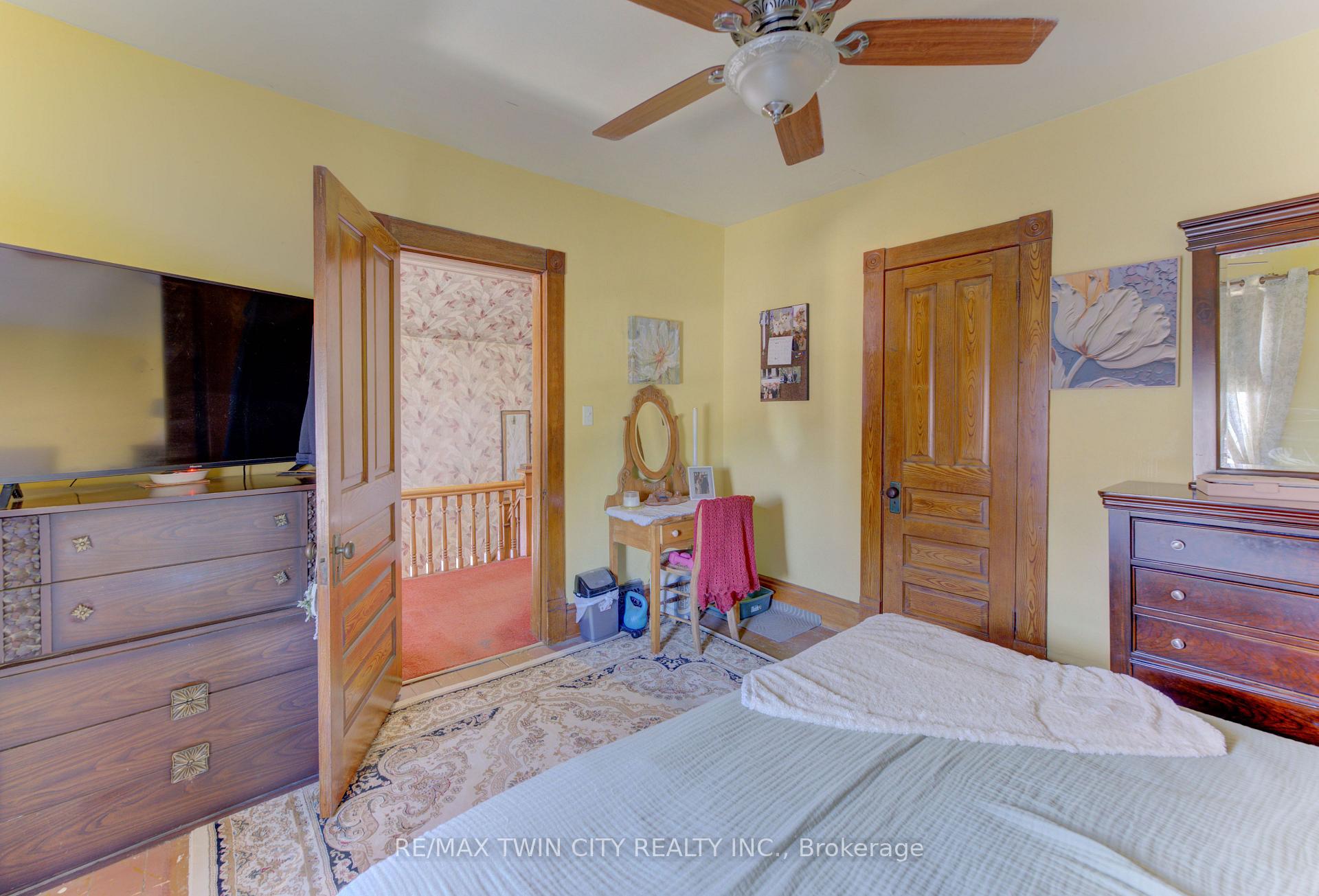 Photo 25 of 246 Jacob Street, Wilmot, New Hamburg — HOMEH