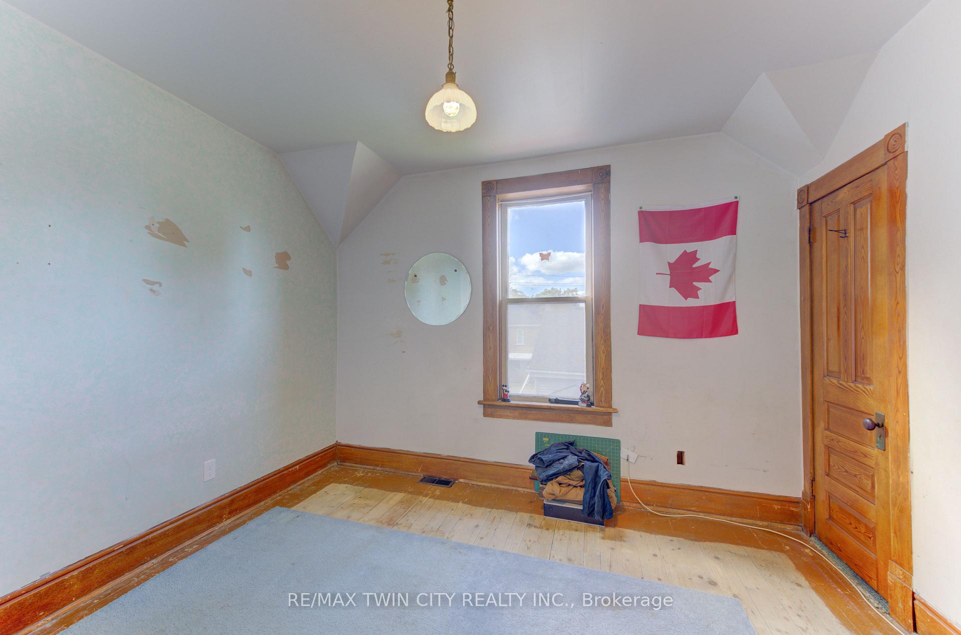 Photo 27 of 246 Jacob Street, Wilmot, New Hamburg — HOMEH