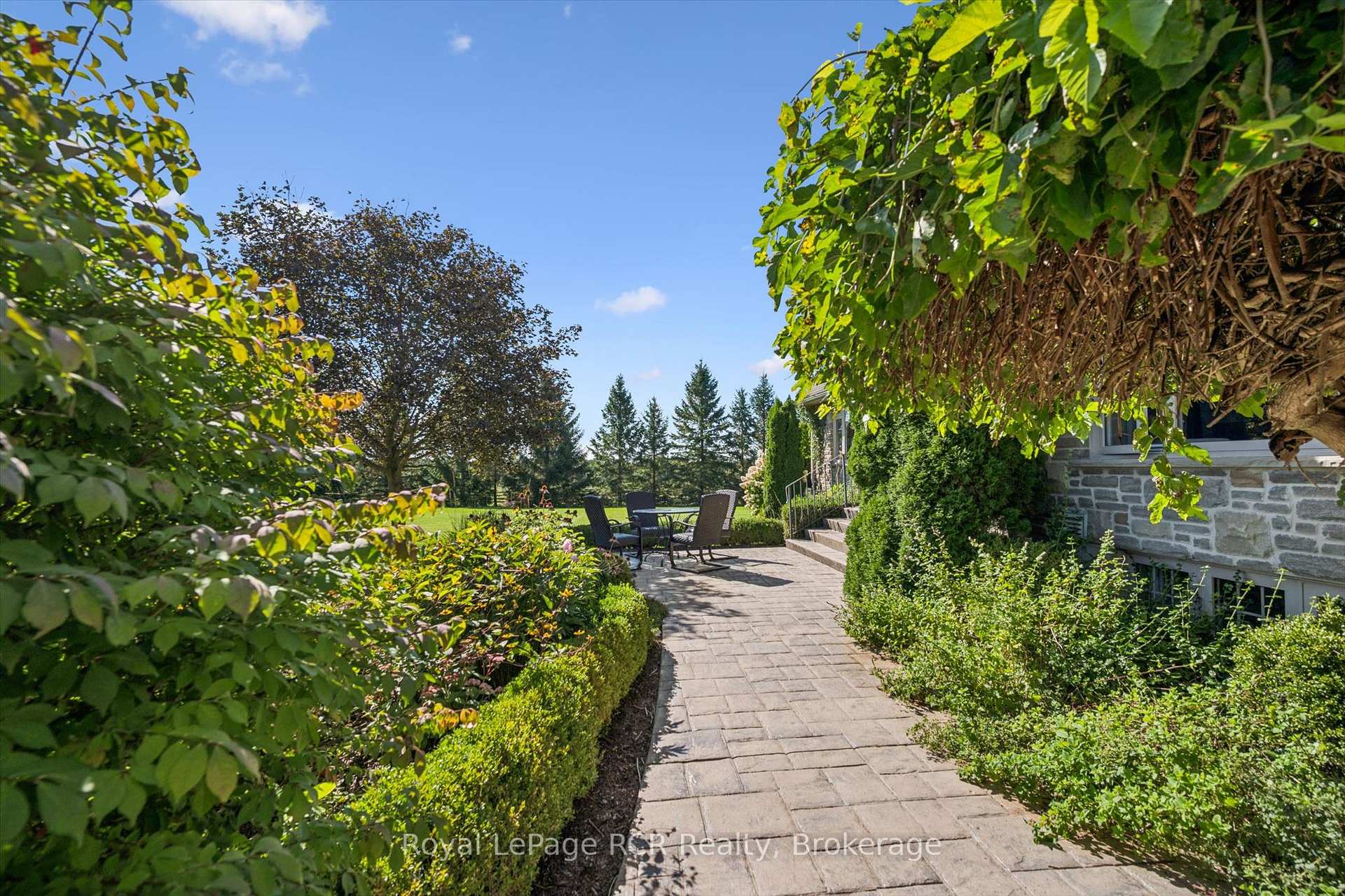 Photo 6 of 411491 Southgate 41 Side Road, Southgate — HOMEH