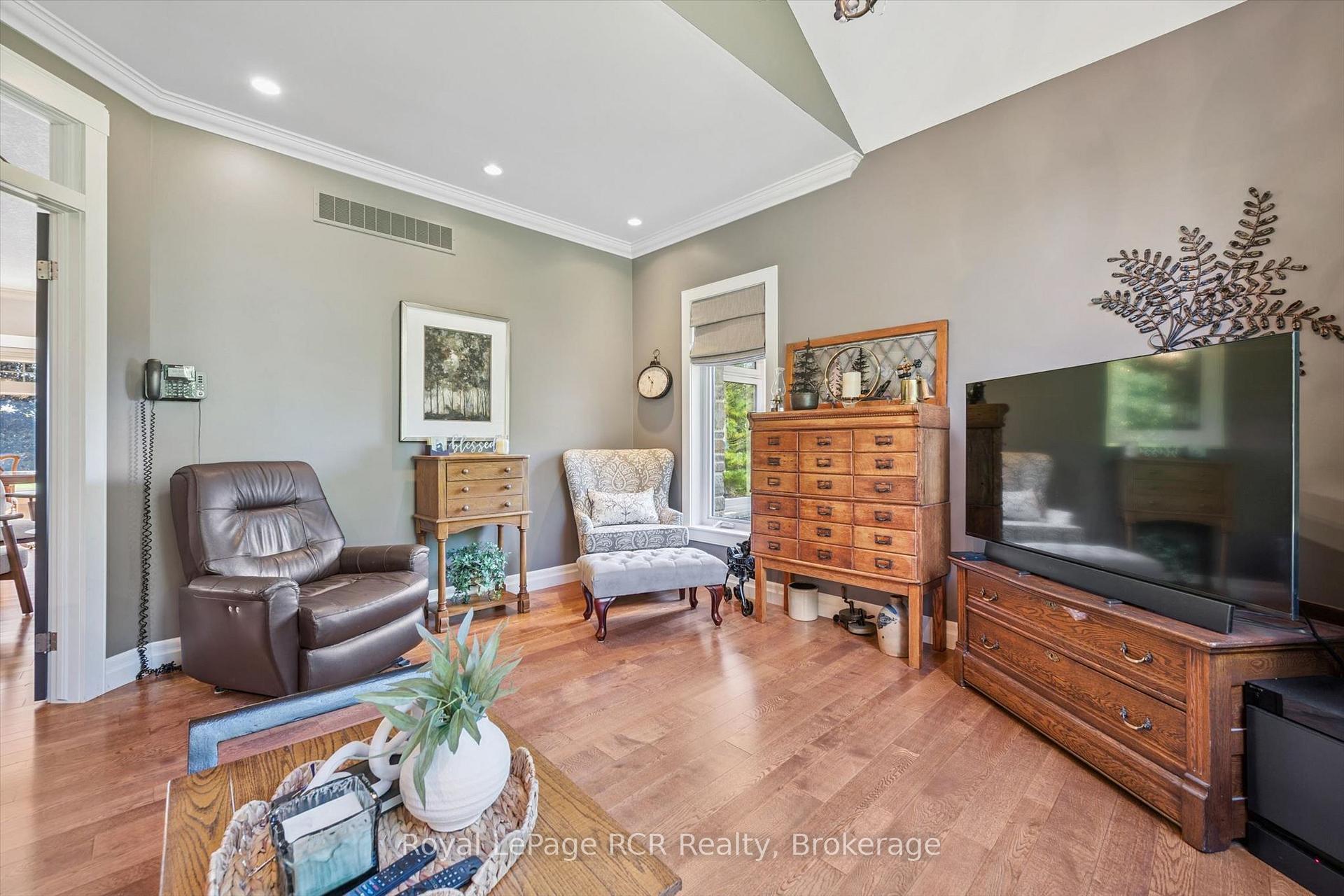 Photo 29 of 411491 Southgate 41 Side Road, Southgate — HOMEH