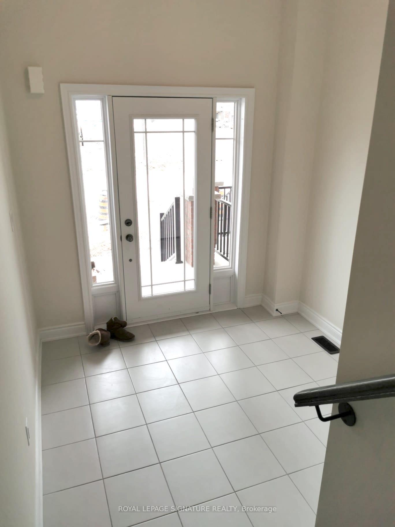 Photo 8 of 47 Lorne Thomas Place, New Tecumseth, Rural New Tecumseth — HOMEH