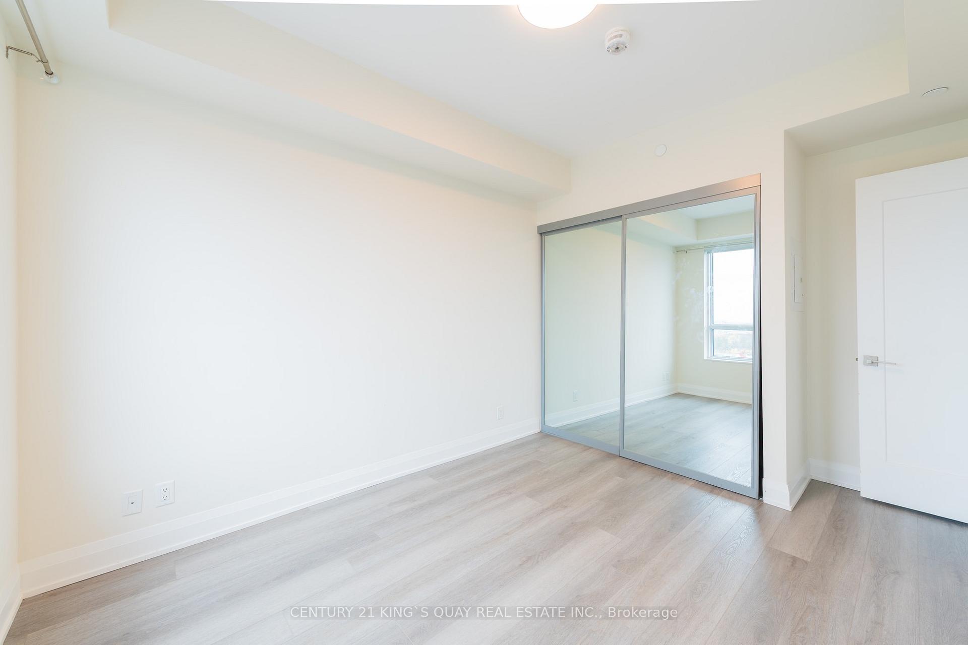 Photo 18 of Unit 1702, 18 Water Walk Drive, Markham, Unionville — HOMEH