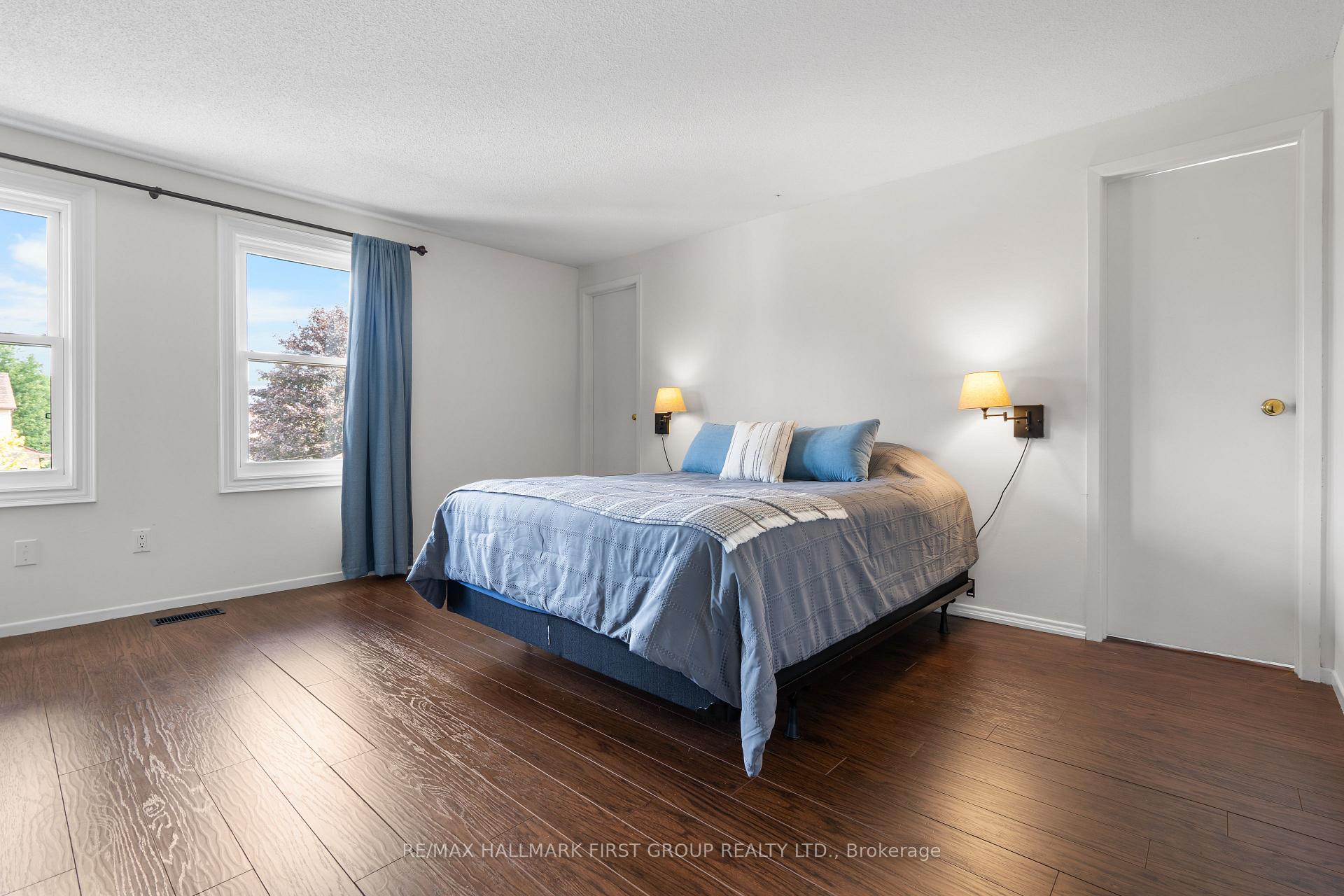 Photo 14 of 124 Humphrey Drive, Ajax, South West — HOMEH
