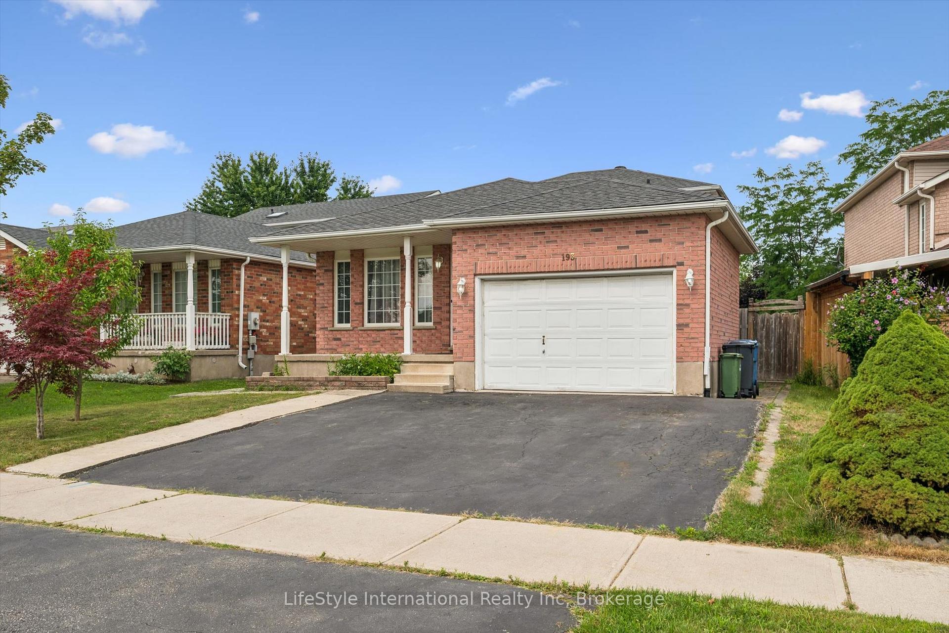 Photo 2 of 193 Deerpath Drive, Guelph, Willow West/Sugarbush/West Acres — HOMEH