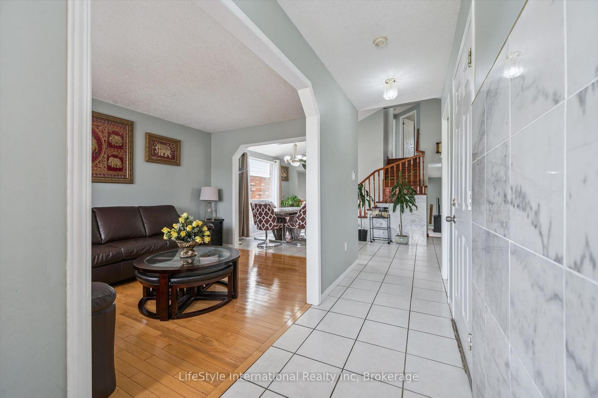 Photo 6 of 193 Deerpath Drive, Guelph, Willow West/Sugarbush/West Acres — HOMEH