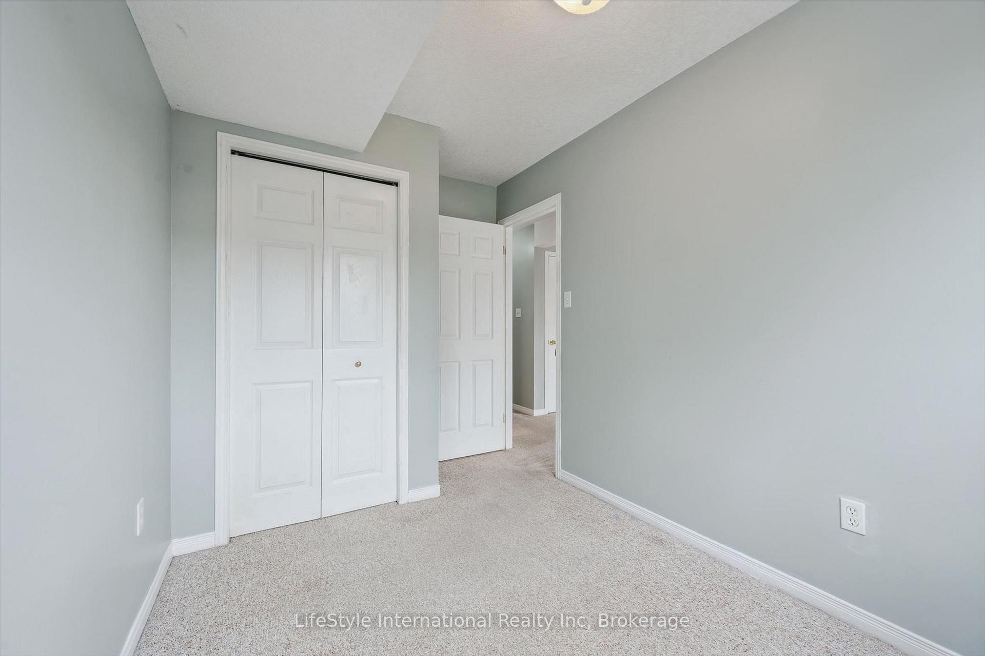 Photo 22 of 193 Deerpath Drive, Guelph, Willow West/Sugarbush/West Acres — HOMEH