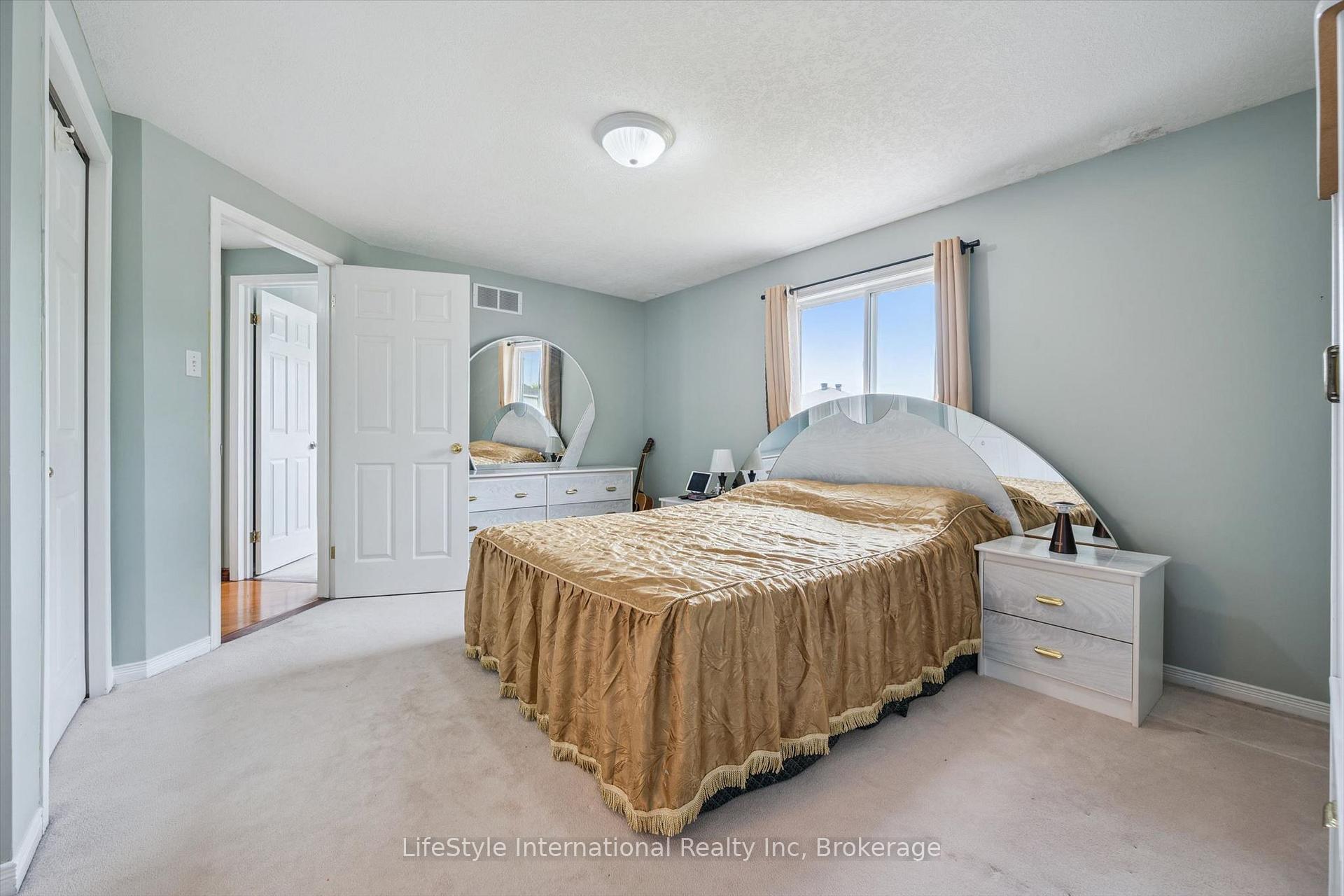 Photo 28 of 193 Deerpath Drive, Guelph, Willow West/Sugarbush/West Acres — HOMEH