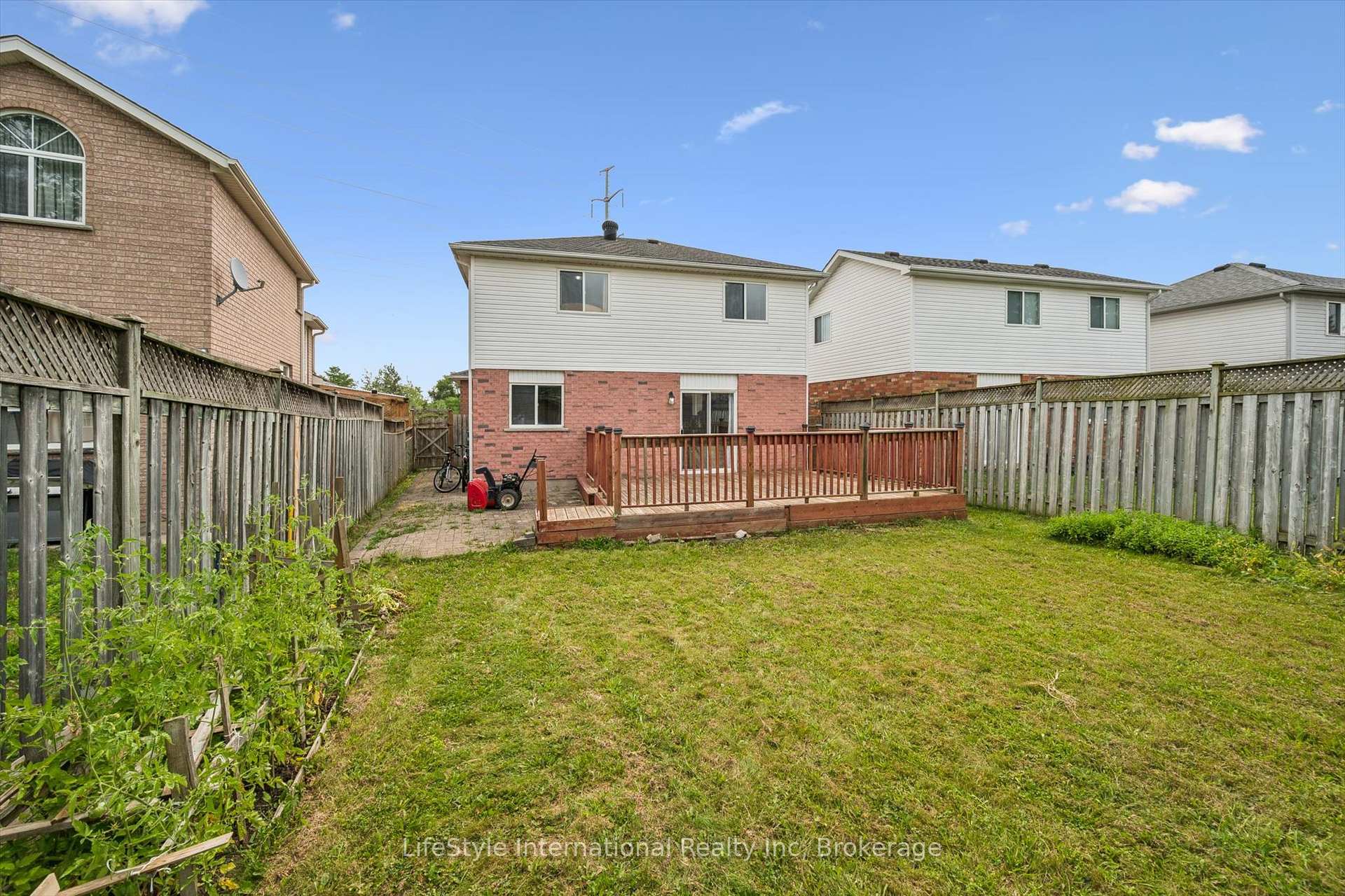 Photo 39 of 193 Deerpath Drive, Guelph, Willow West/Sugarbush/West Acres — HOMEH