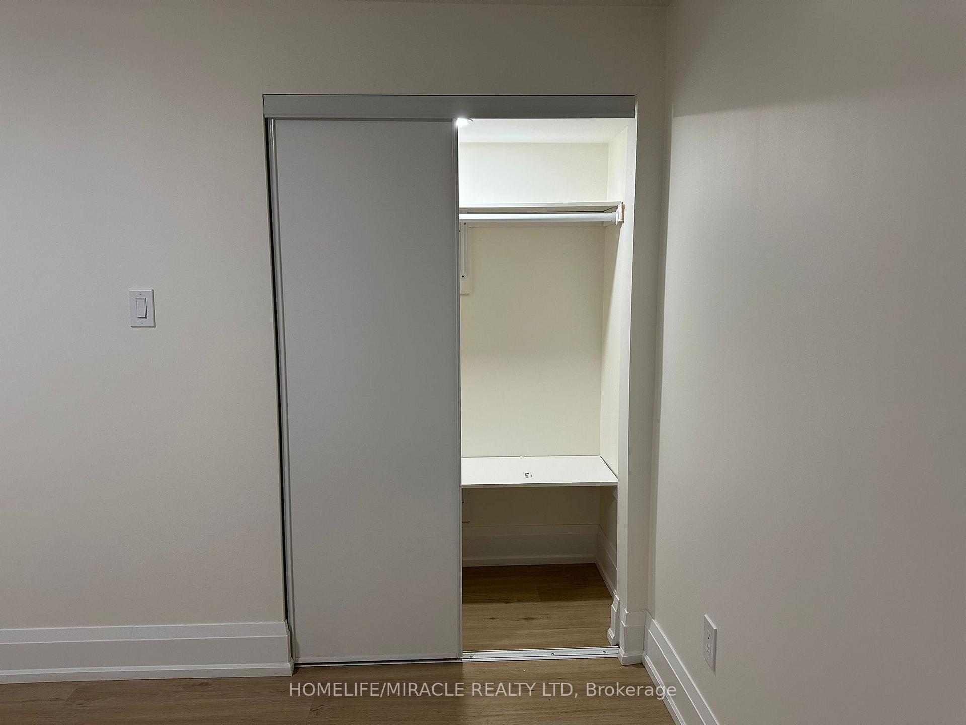 Photo 14 of 11 Cresswell Drive, Brampton, Fletcher's West — HOMEH