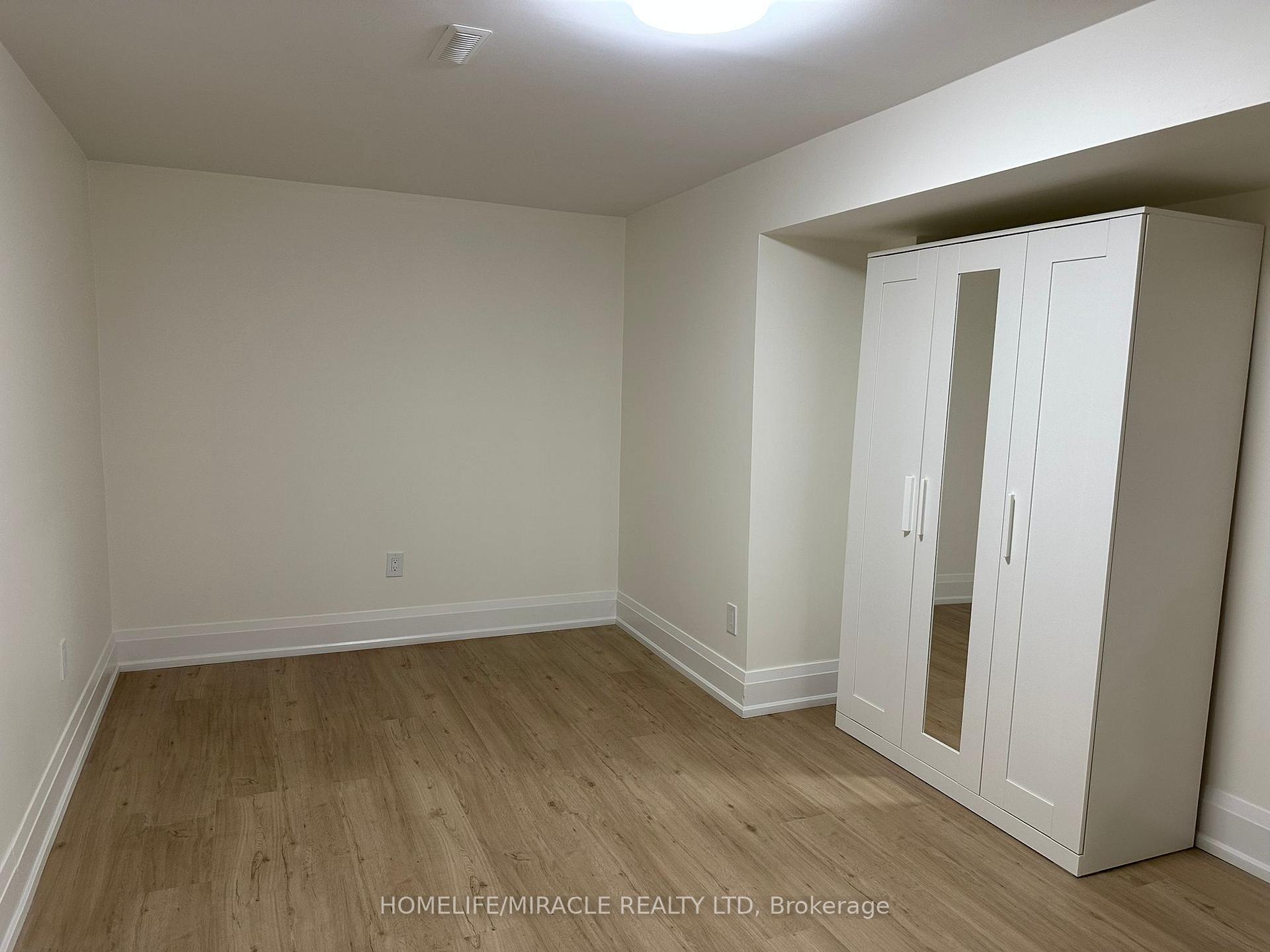 Photo 19 of 11 Cresswell Drive, Brampton, Fletcher's West — HOMEH