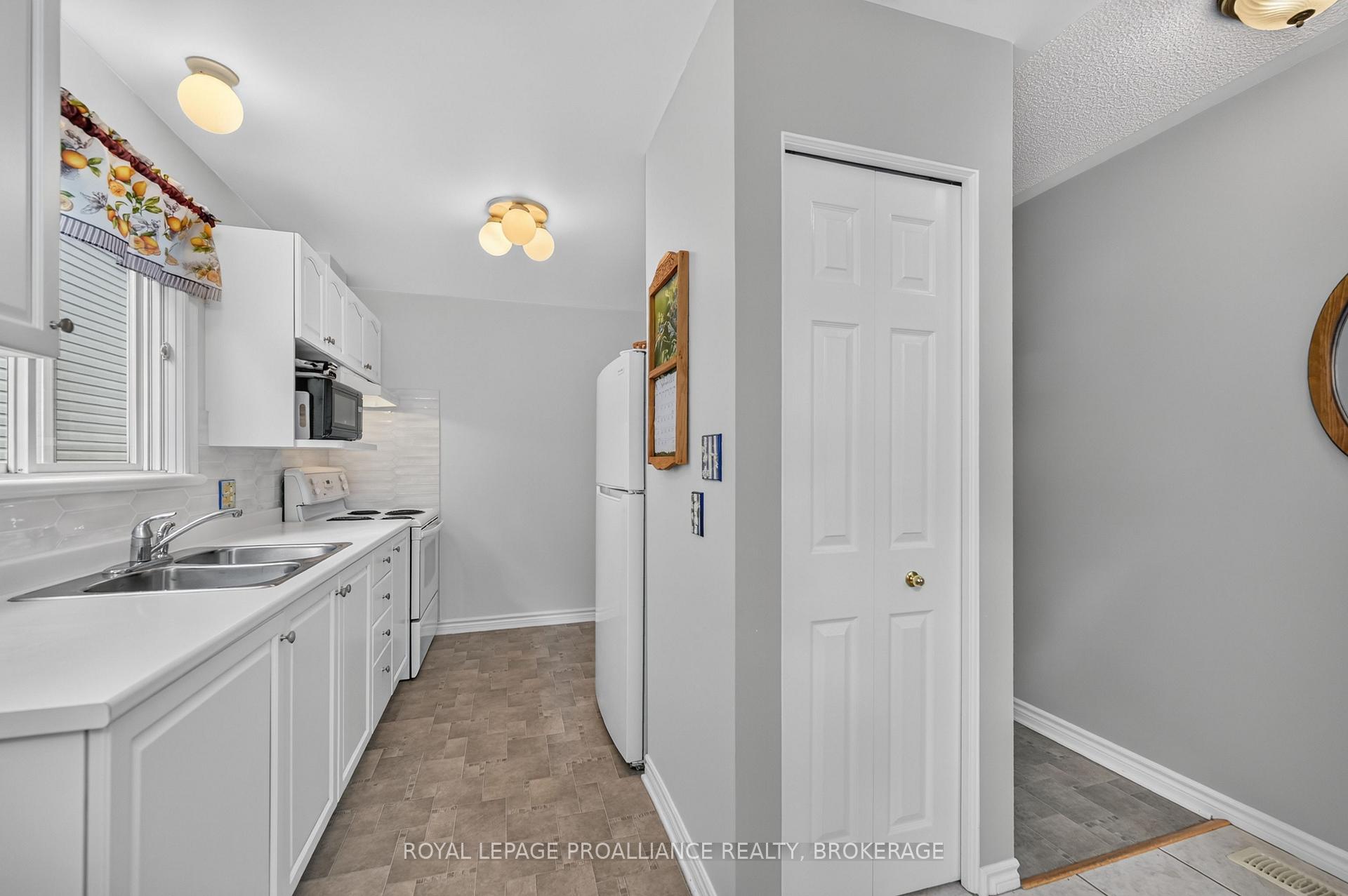 Photo 6 of 733 Shires Way, Kingston, East Gardiners Rd — HOMEH