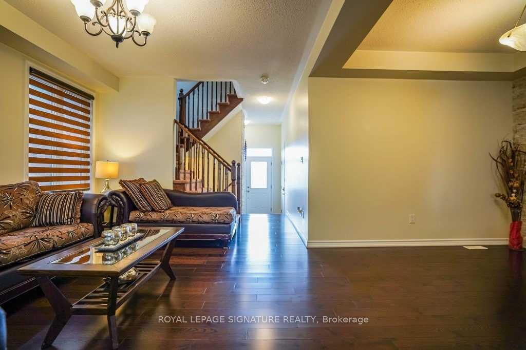 Photo 5 of 171 Buick Boulevard, Brampton, Northwest Brampton — HOMEH