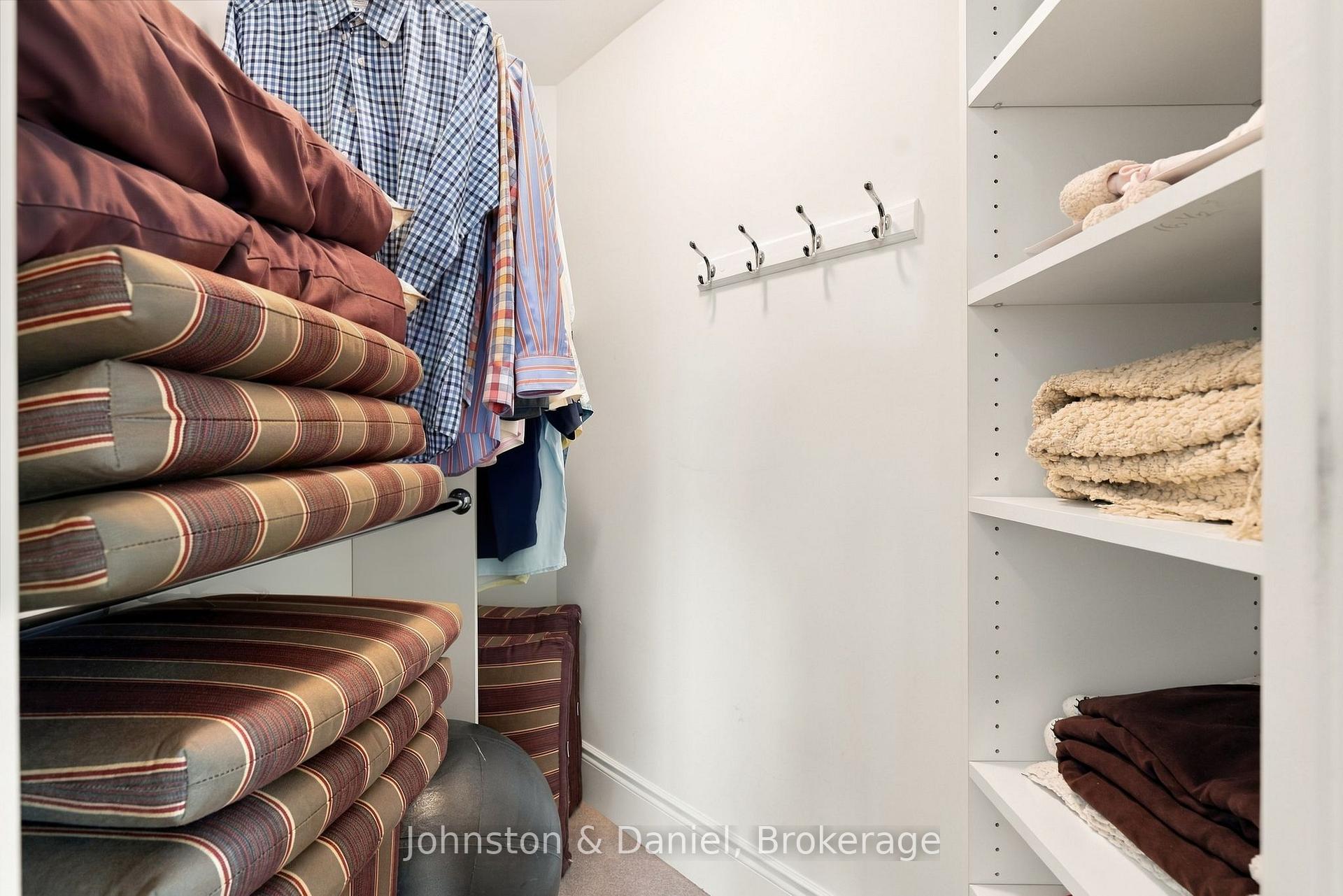 Photo 19 of Unit 303, 1717 Avenue Road, Toronto, Bedford Park-Nortown — HOMEH