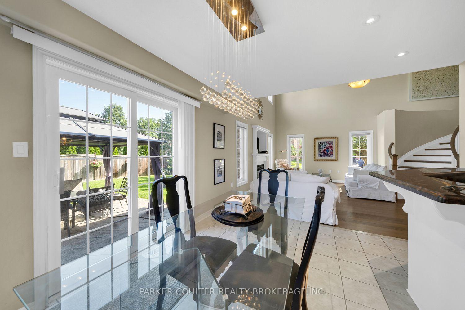 Photo 16 of 71 Balmoral Place, Barrie, Innis-Shore — HOMEH