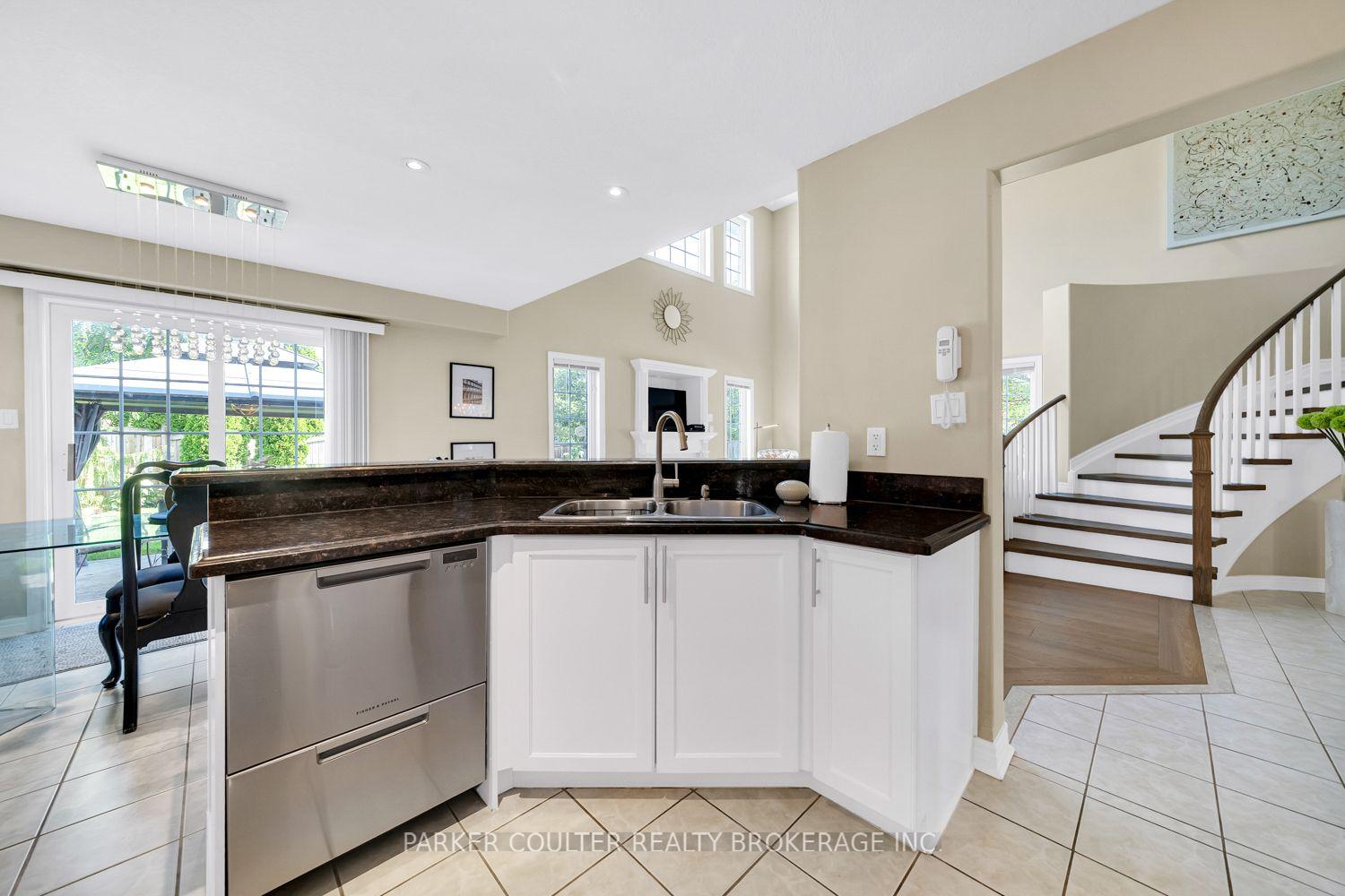 Photo 22 of 71 Balmoral Place, Barrie, Innis-Shore — HOMEH