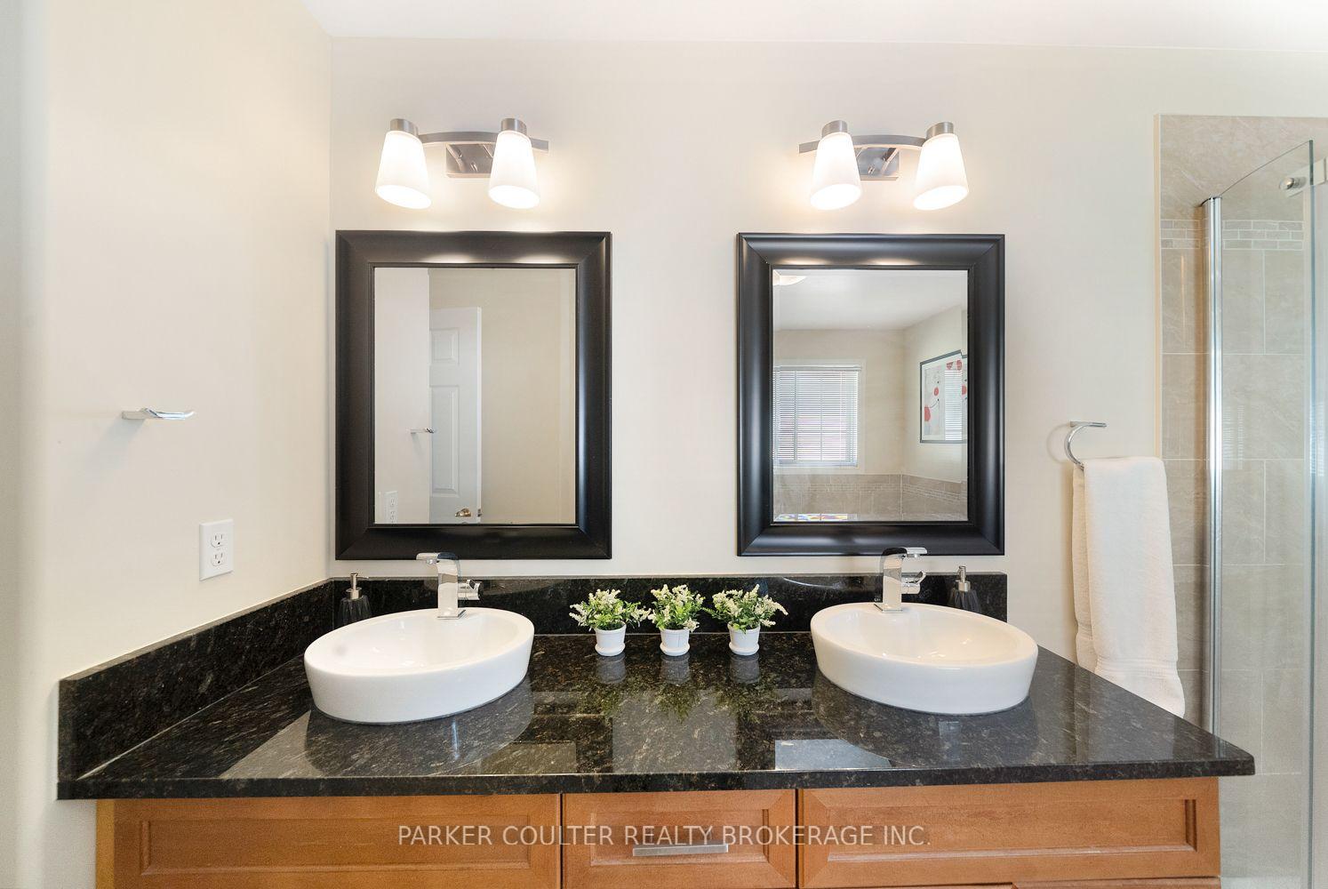 Photo 29 of 71 Balmoral Place, Barrie, Innis-Shore — HOMEH