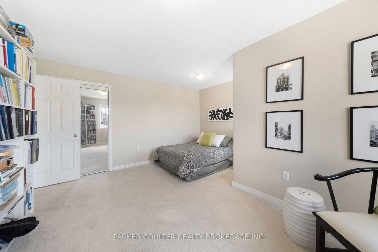 Photo 33 of 71 Balmoral Place, Barrie, Innis-Shore — HOMEH