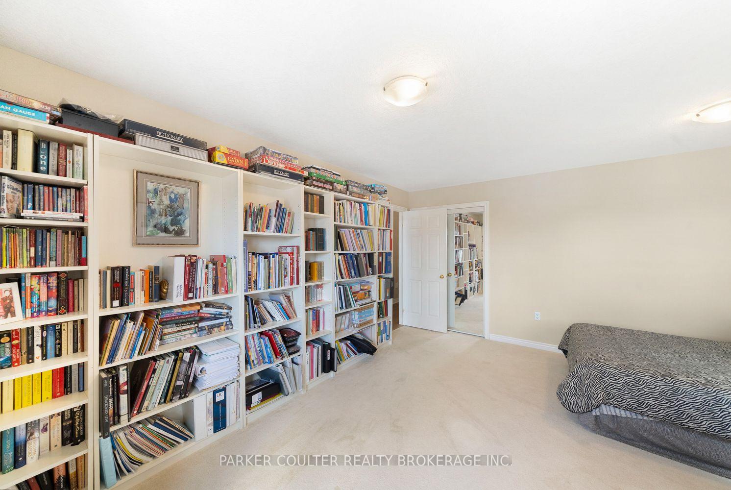 Photo 34 of 71 Balmoral Place, Barrie, Innis-Shore — HOMEH