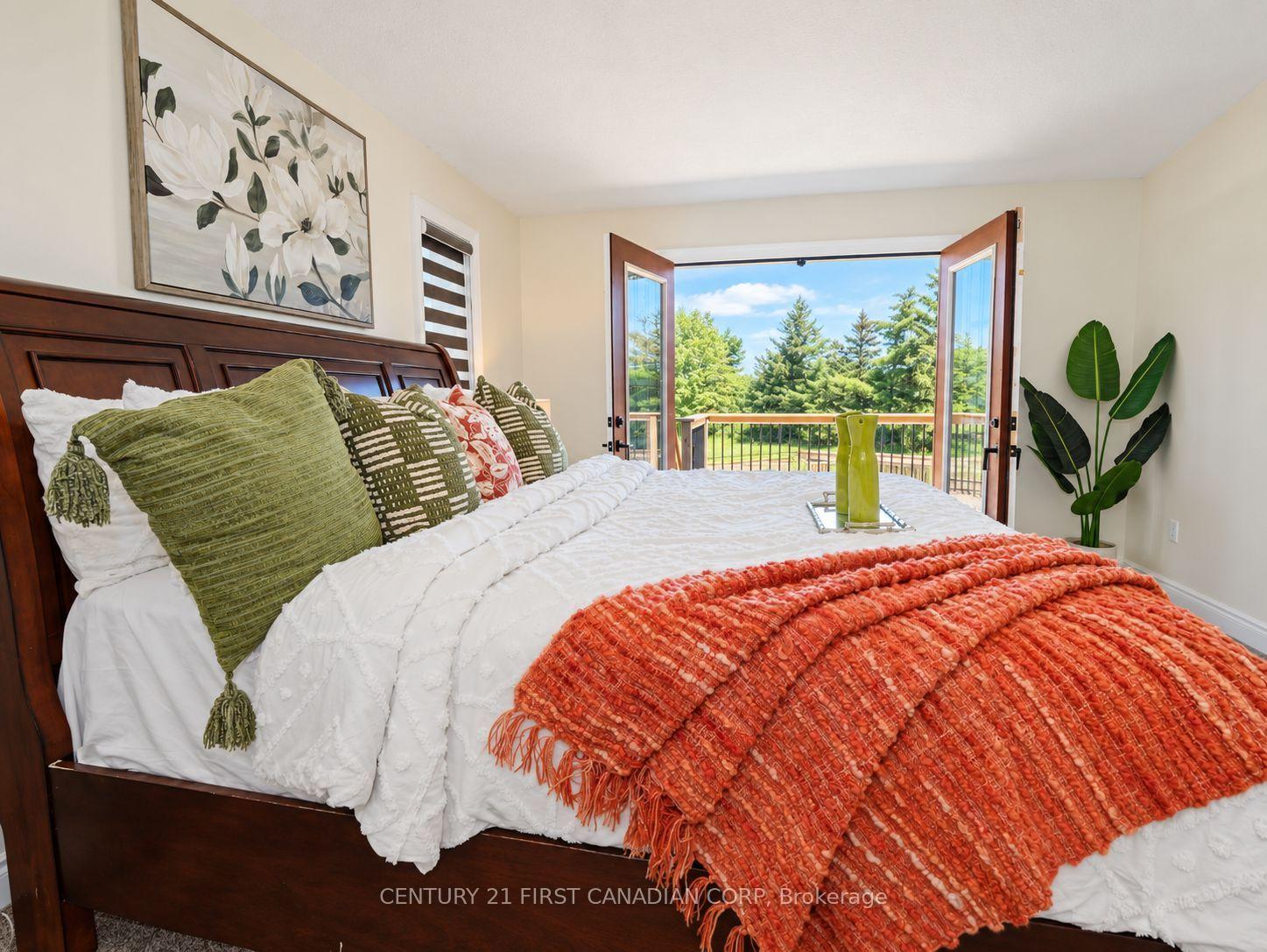 Photo 35 of 36 Seaton Crescent, Tillsonburg — HOMEH