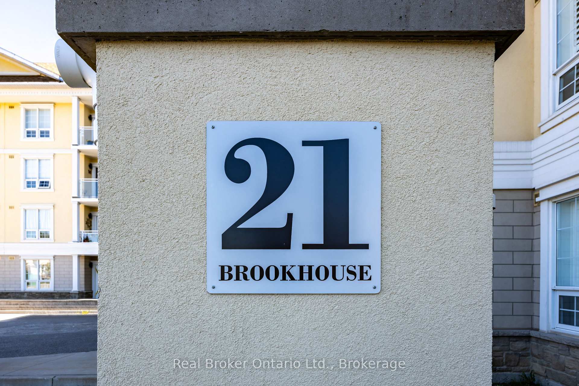 Photo 3 of Unit 216, 21 Brookhouse Drive, Clarington, Newcastle — HOMEH
