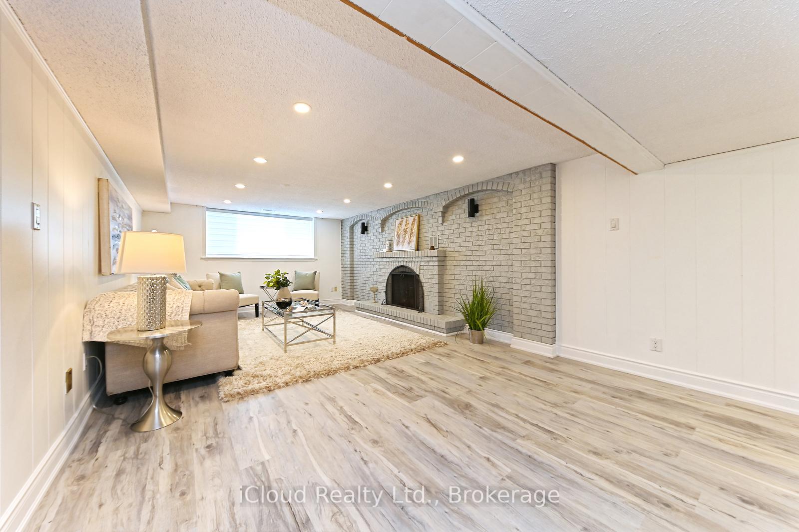 Photo 31 of 2101 Parkway Drive, Burlington, Mountainside — HOMEH
