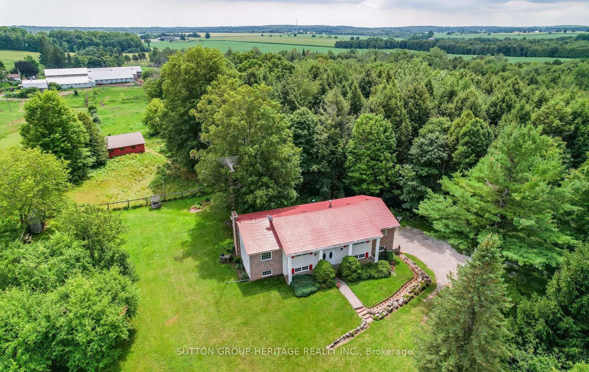 Photo 3 of 3630 Devitts Road, Scugog, Blackstock — HOMEH