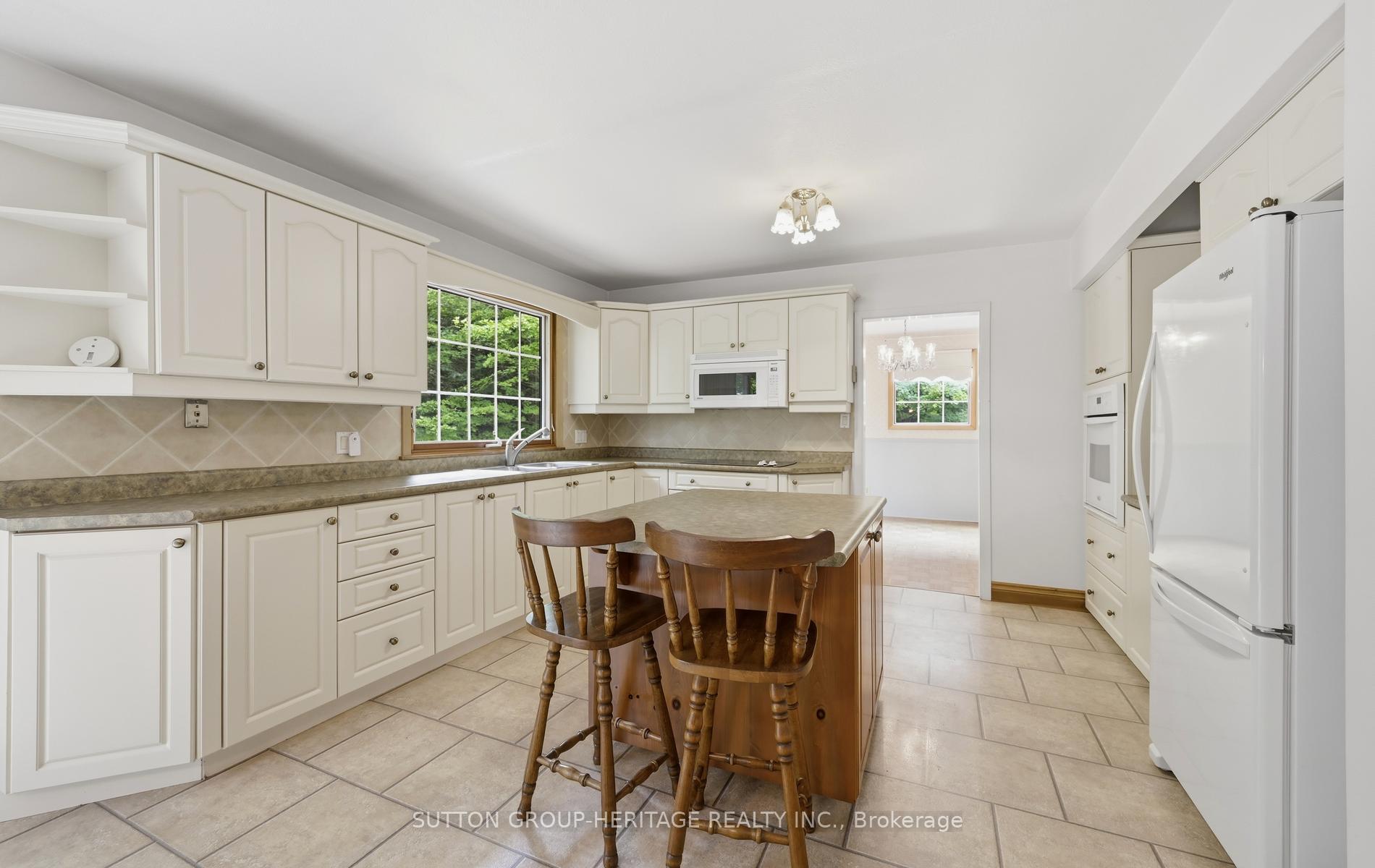 Photo 5 of 3630 Devitts Road, Scugog, Blackstock — HOMEH