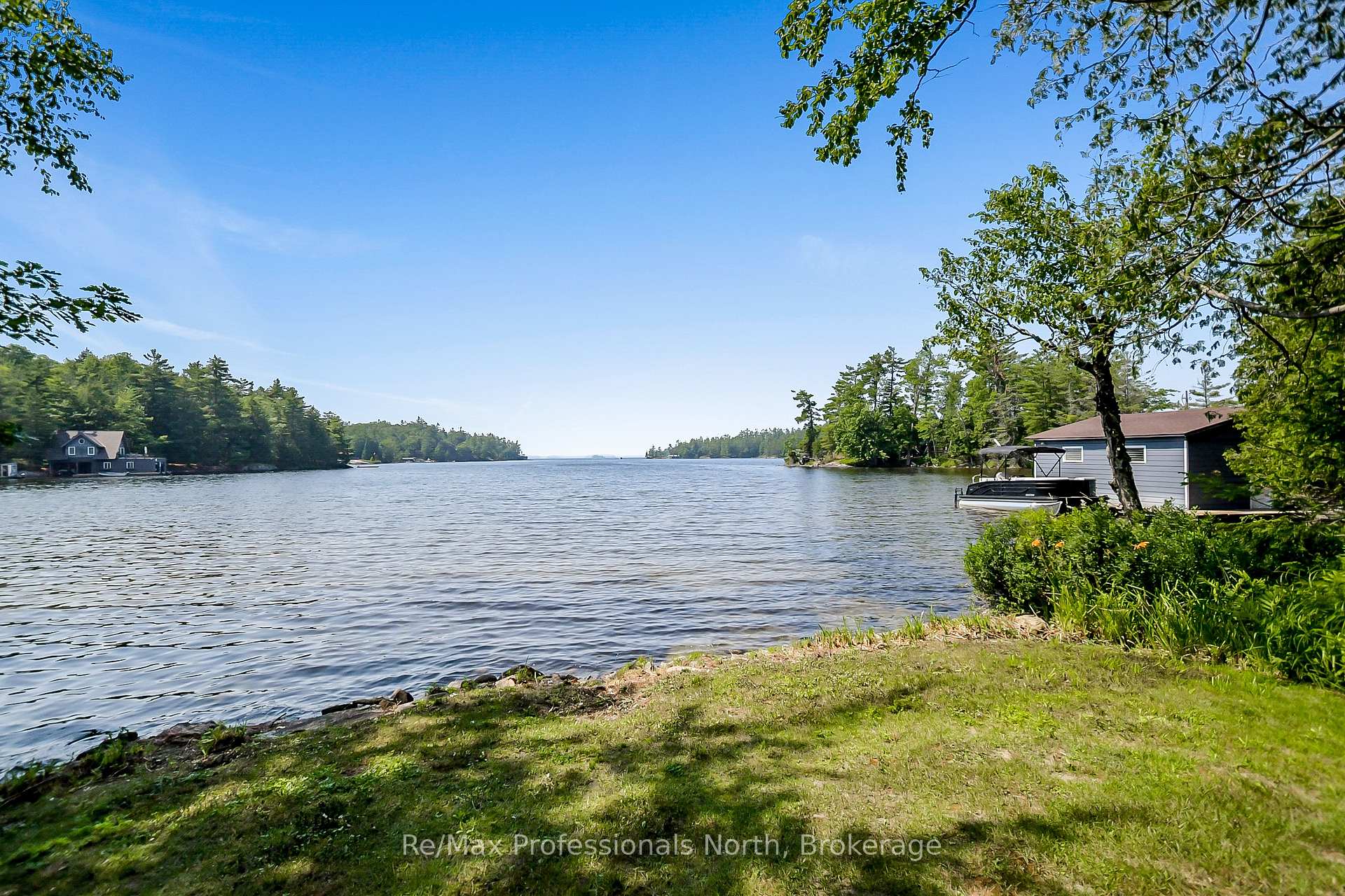 Photo 4 of 1054 Brydons Bay Road, Gravenhurst, Muskoka (S) — HOMEH