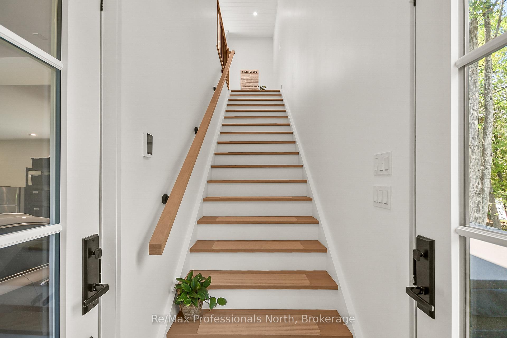 Photo 9 of 1054 Brydons Bay Road, Gravenhurst, Muskoka (S) — HOMEH