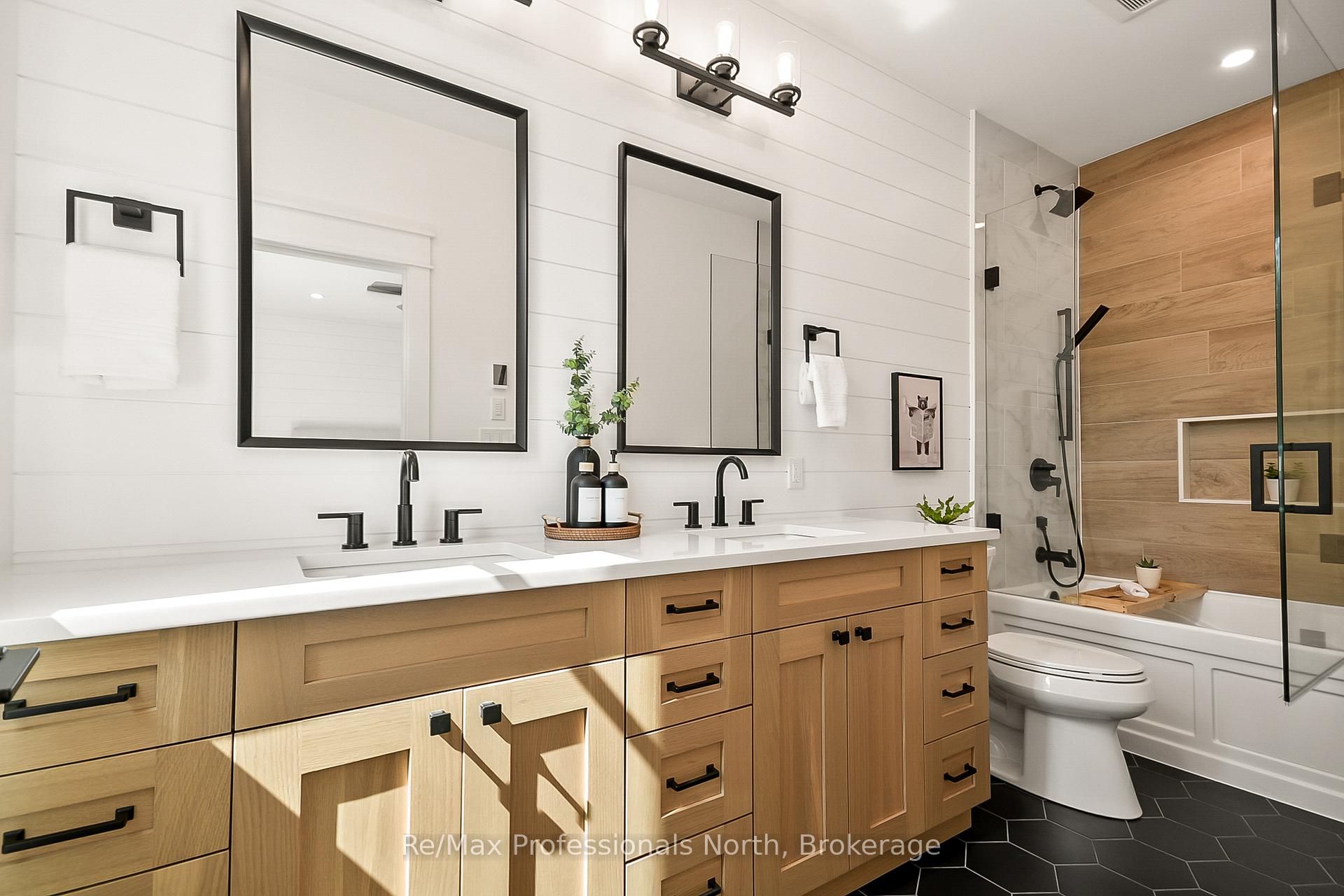 Photo 25 of 1054 Brydons Bay Road, Gravenhurst, Muskoka (S) — HOMEH