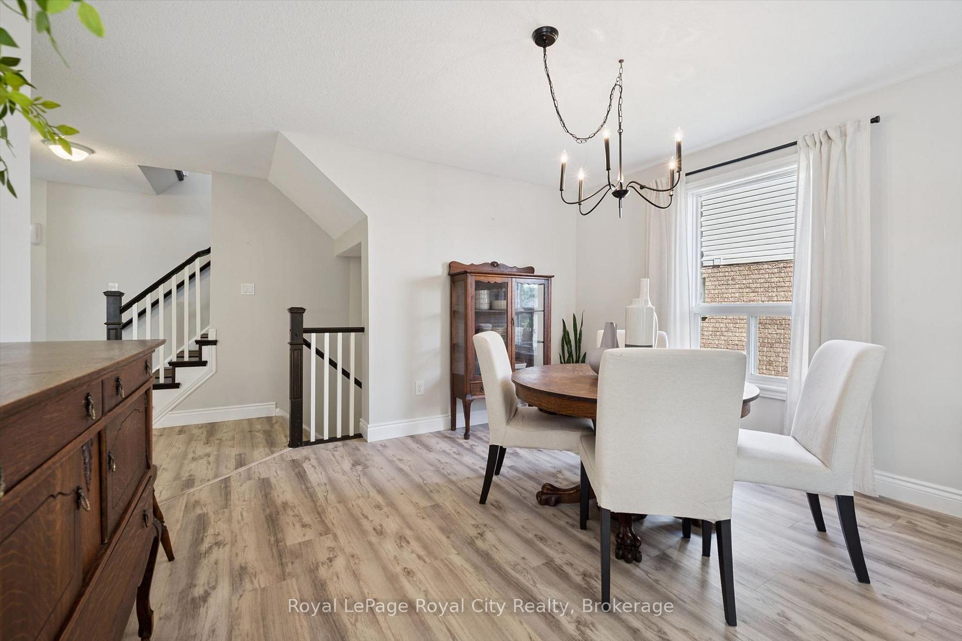 Photo 16 of 81 Teal Drive, Guelph, Kortright Hills — HOMEH