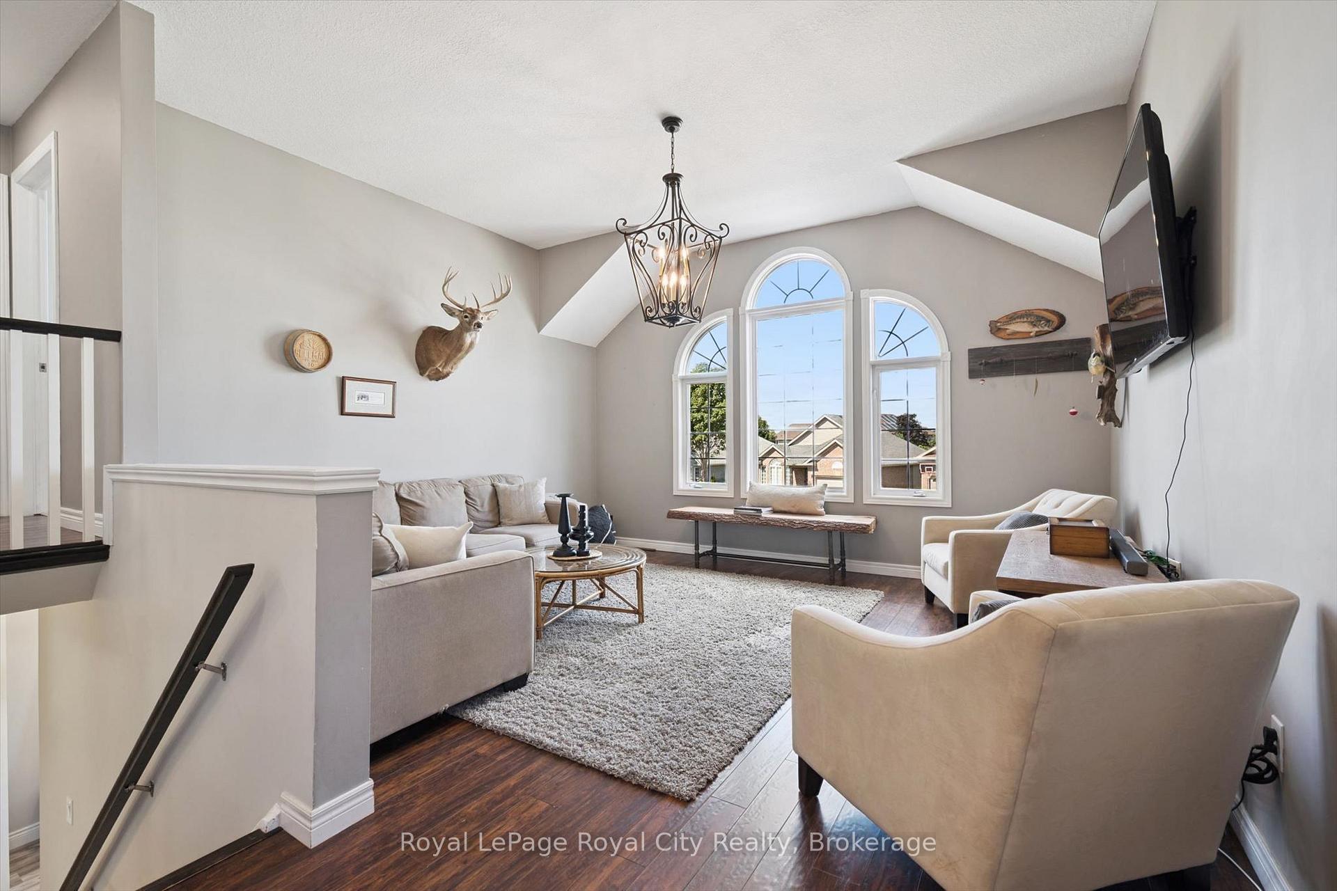 Photo 19 of 81 Teal Drive, Guelph, Kortright Hills — HOMEH