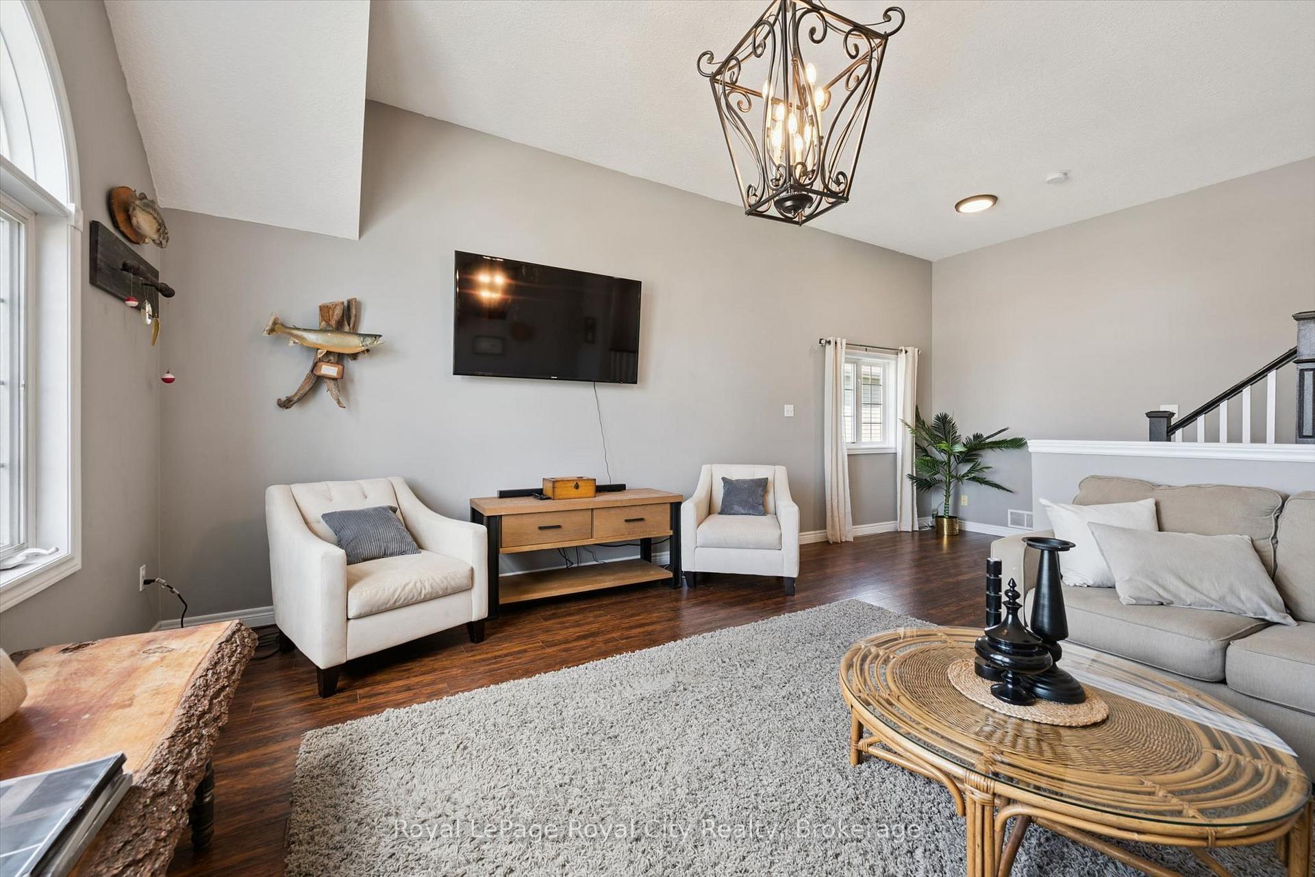 Photo 21 of 81 Teal Drive, Guelph, Kortright Hills — HOMEH