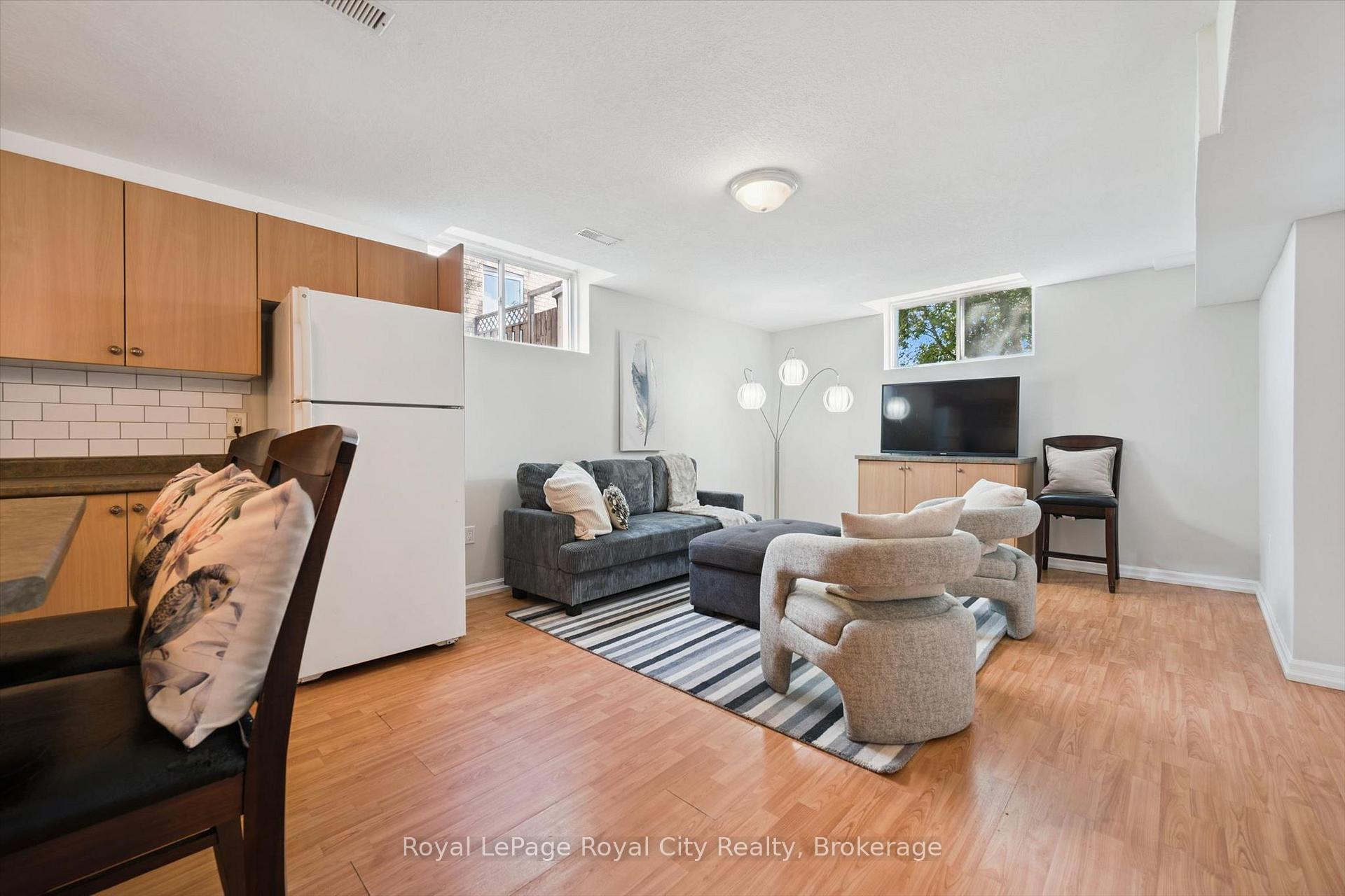 Photo 36 of 81 Teal Drive, Guelph, Kortright Hills — HOMEH