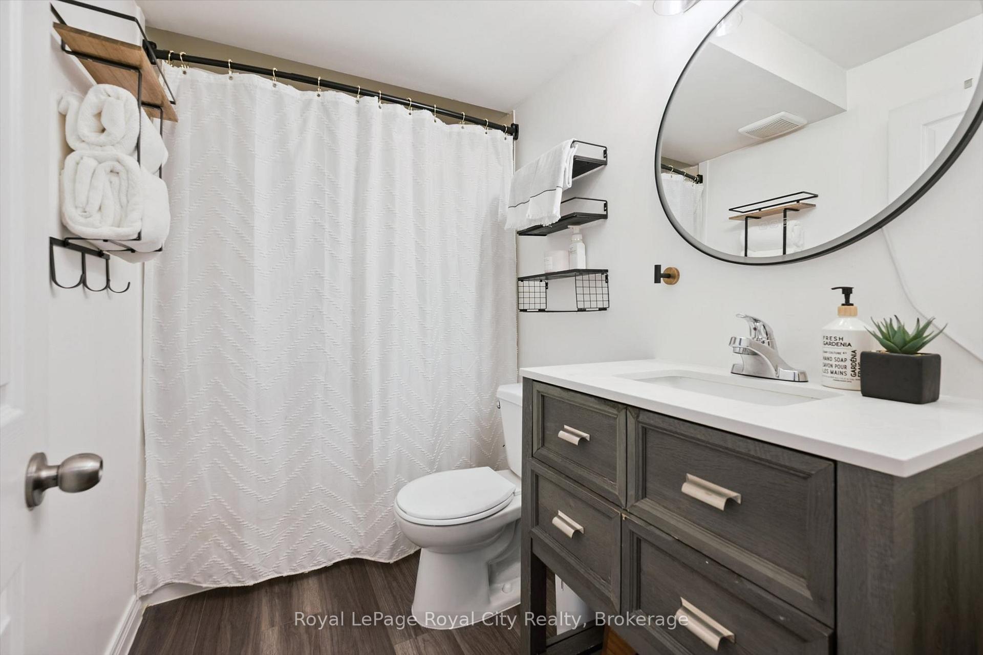Photo 39 of 81 Teal Drive, Guelph, Kortright Hills — HOMEH