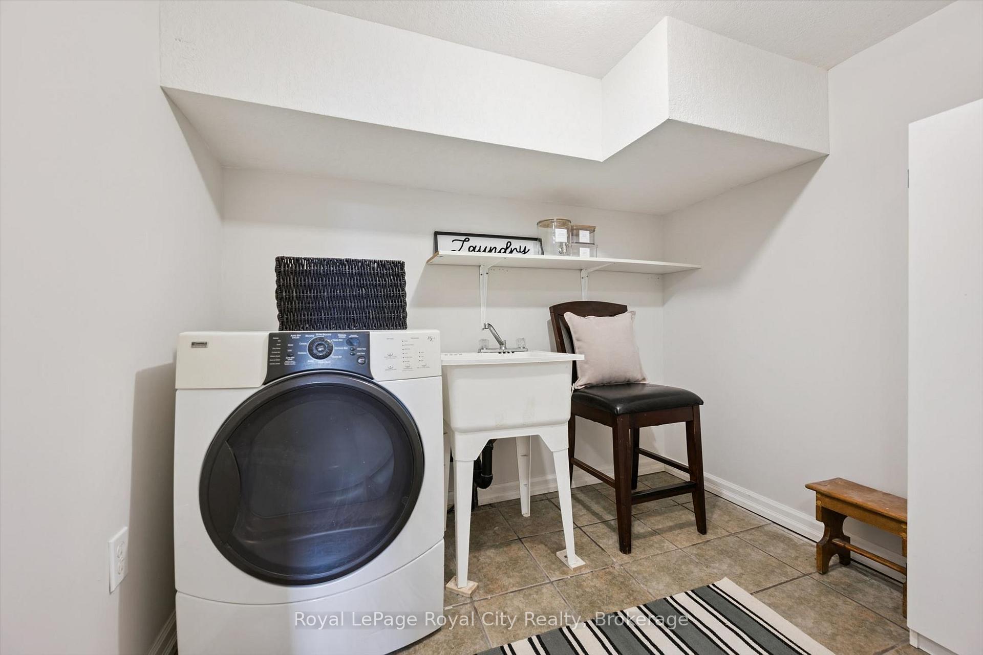 Photo 42 of 81 Teal Drive, Guelph, Kortright Hills — HOMEH