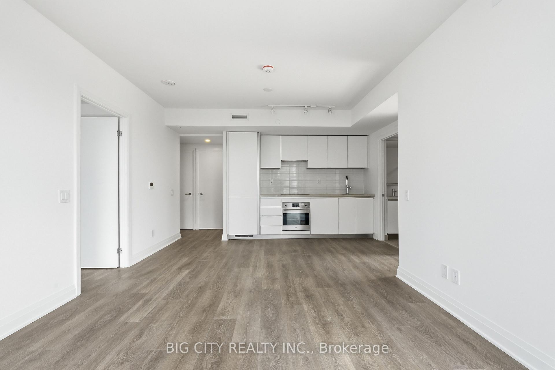 Photo 6 of Unit 2104, 25 Frederick Todd Way, Toronto, Thorncliffe Park — HOMEH