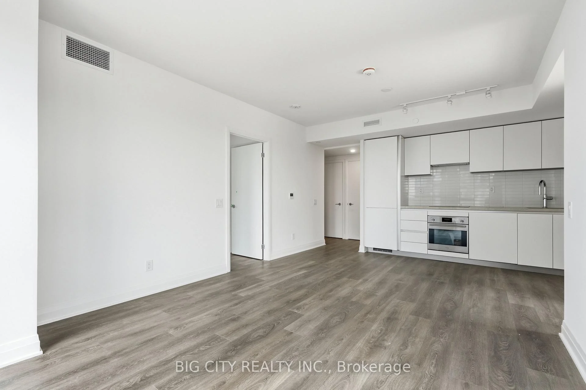 Photo 25 of Unit 2104, 25 Frederick Todd Way, Toronto, Thorncliffe Park — HOMEH