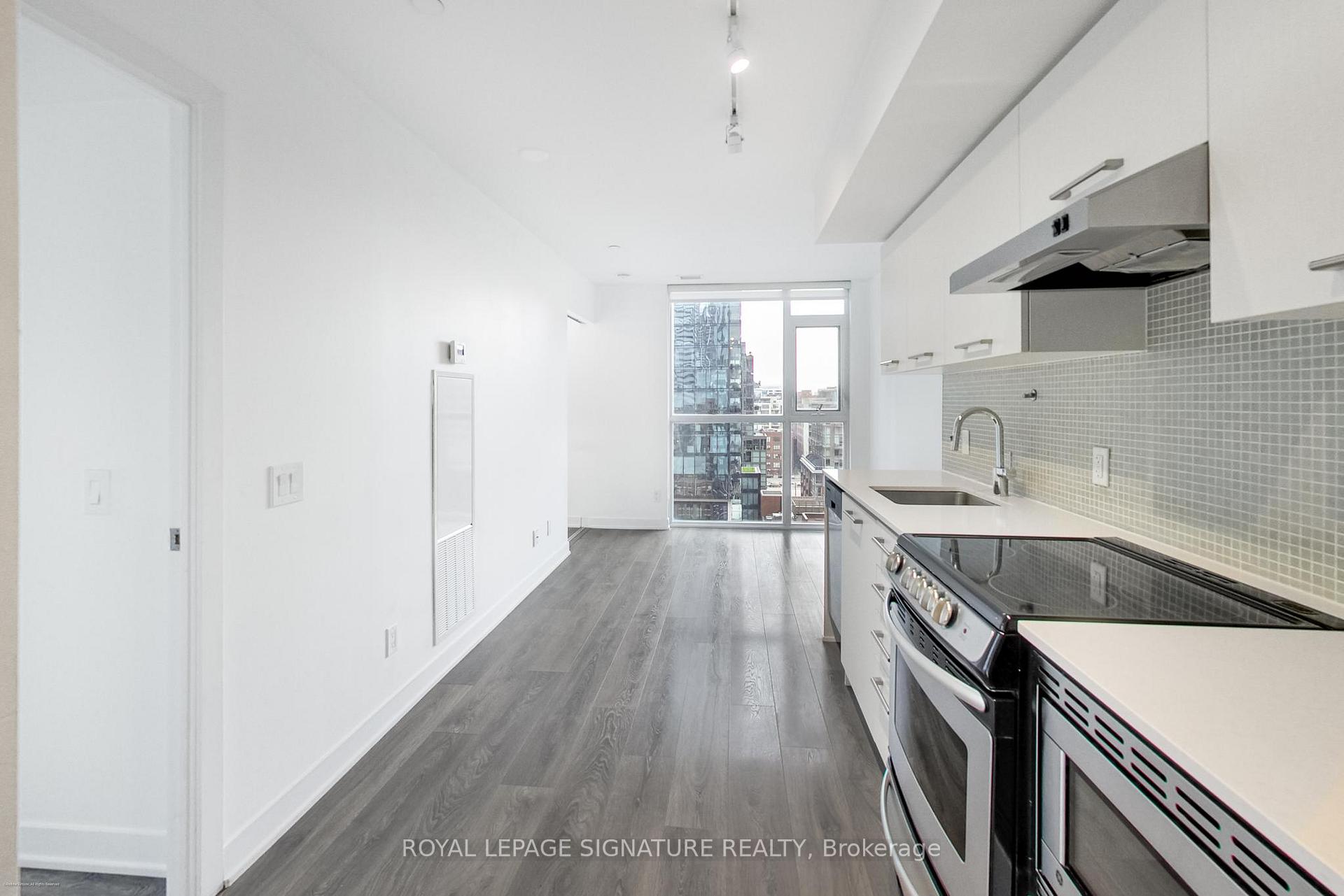 Photo 10 of Unit 1203, 87 Peter Street, Toronto, Waterfront Communities — HOMEH
