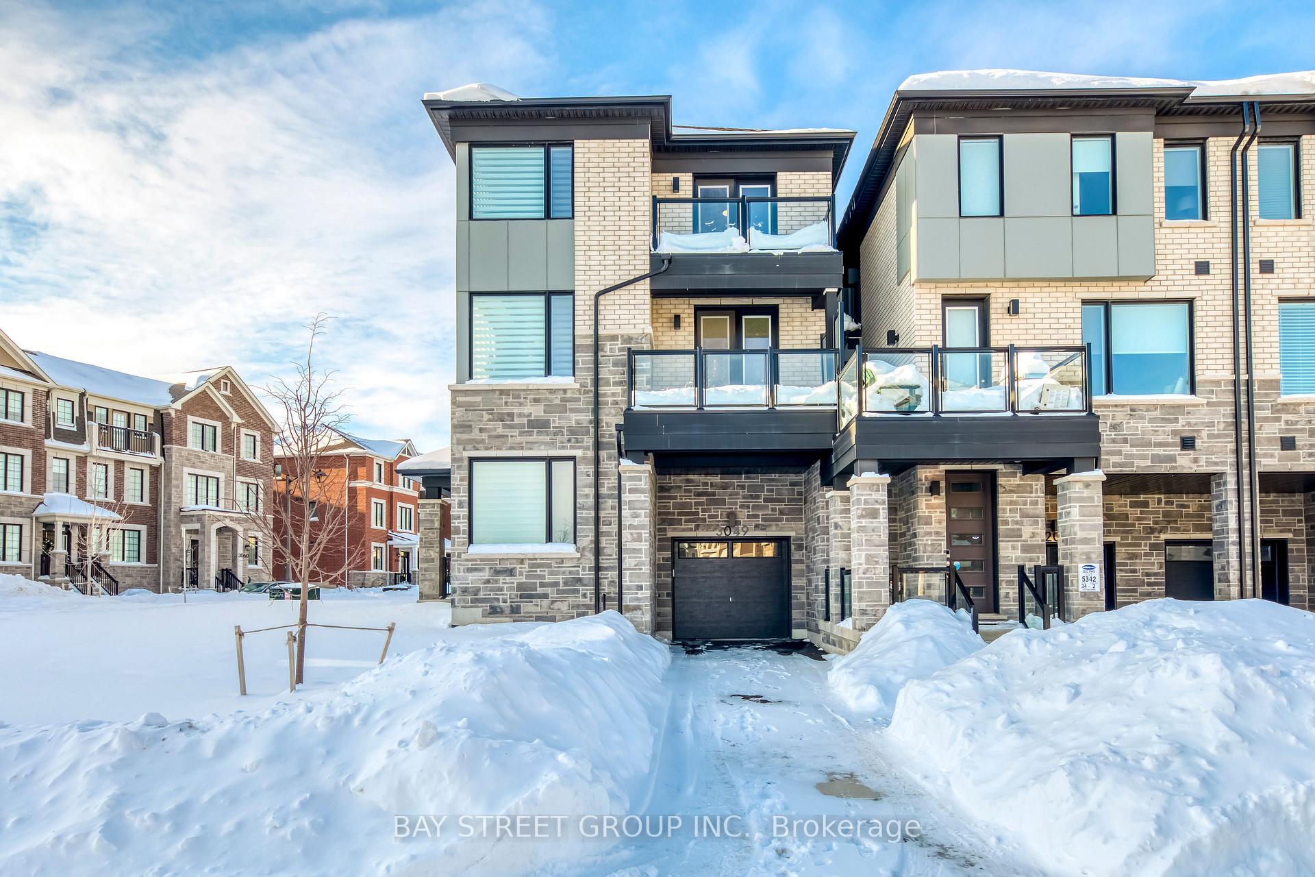 Photo 2 of 3049 Merrick Road, Oakville, Joshua Meadows — HOMEH